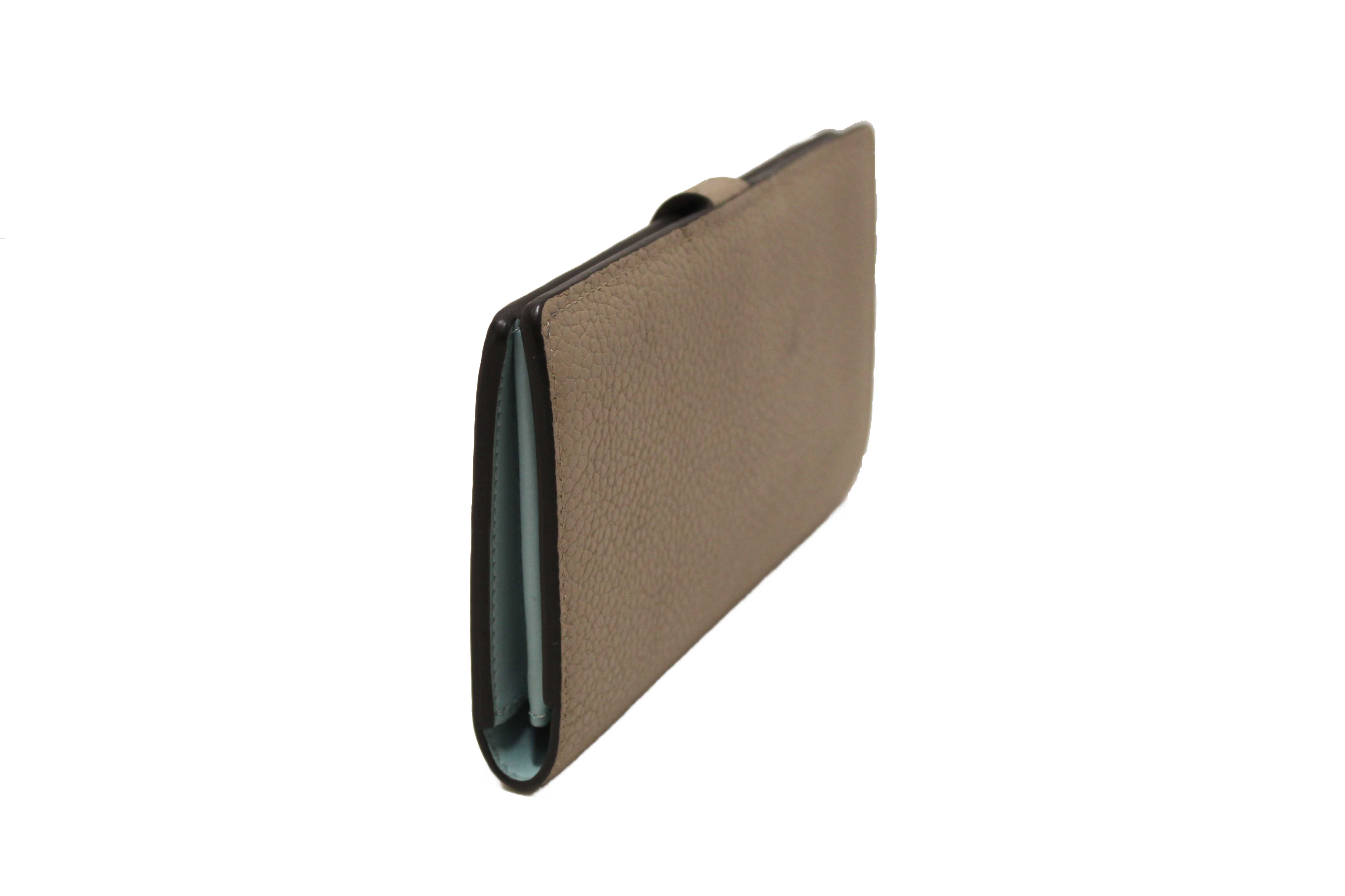 Authentic Louis Vuitton Galet Grey Grained Taurillon Leather LV Vertical Wallet