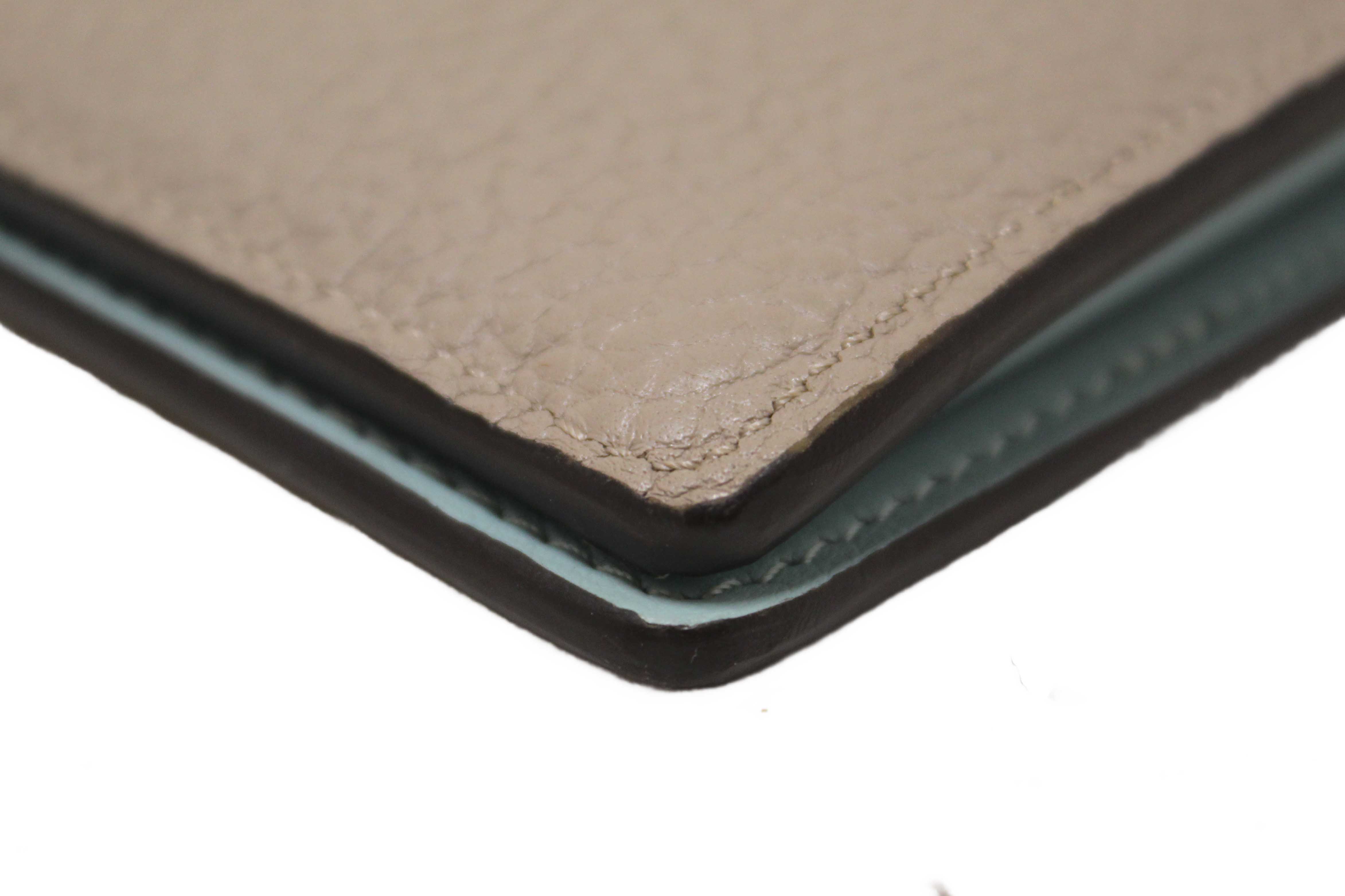 Authentic Louis Vuitton Galet Grey Grained Taurillon Leather LV Vertical Wallet