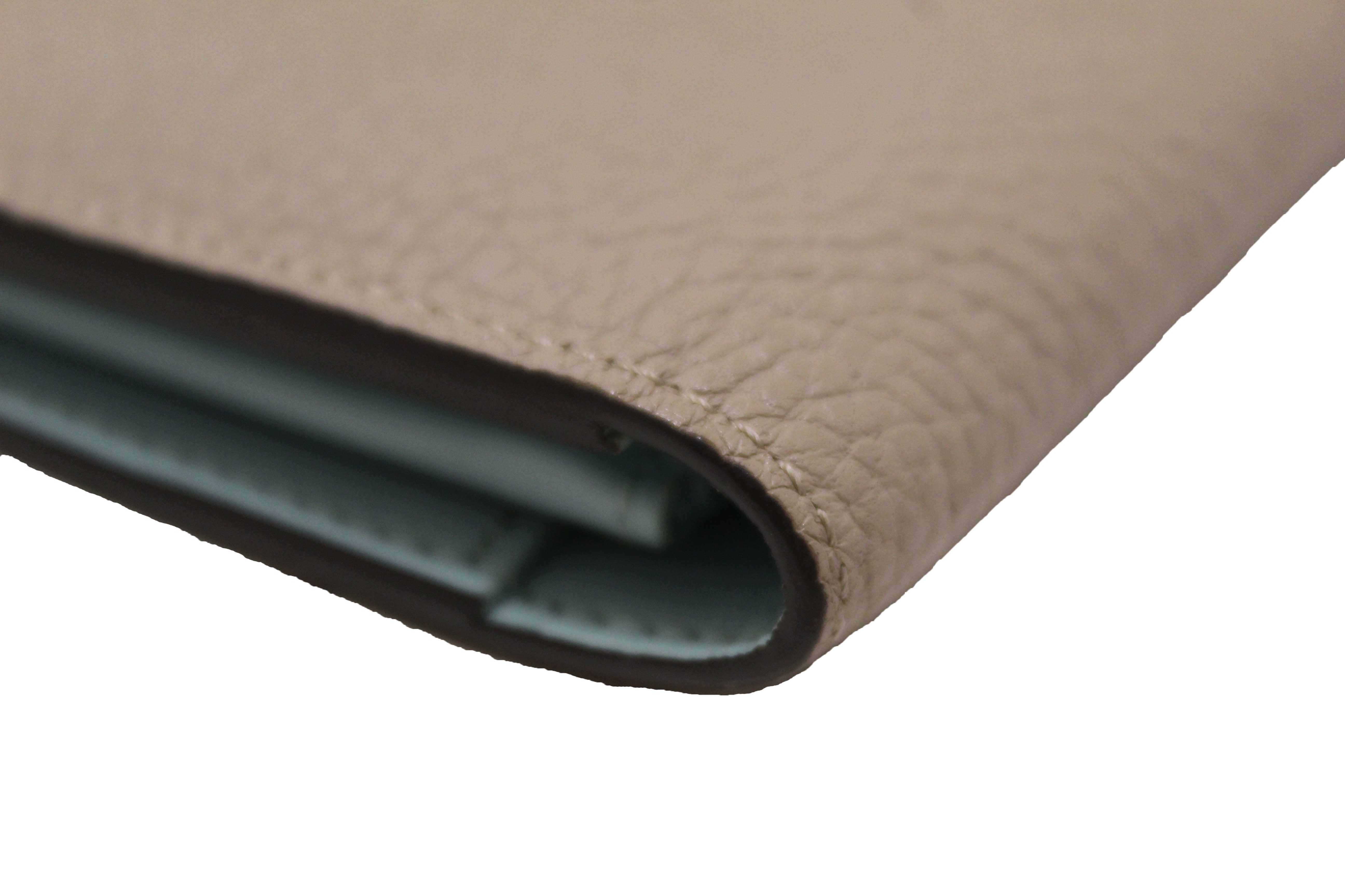 Authentic Louis Vuitton Galet Grey Grained Taurillon Leather LV Vertical Wallet