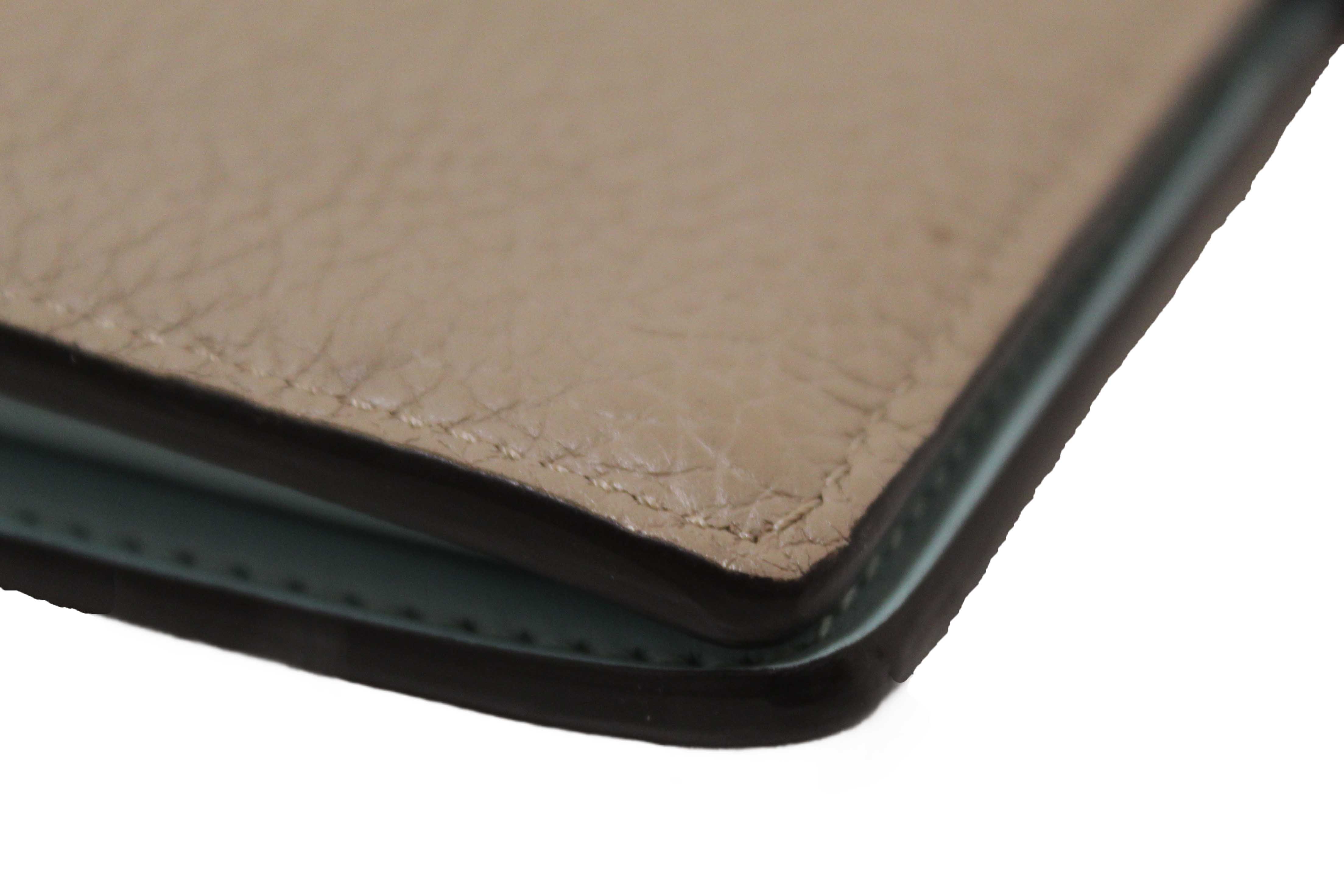 Authentic Louis Vuitton Galet Grey Grained Taurillon Leather LV Vertical Wallet