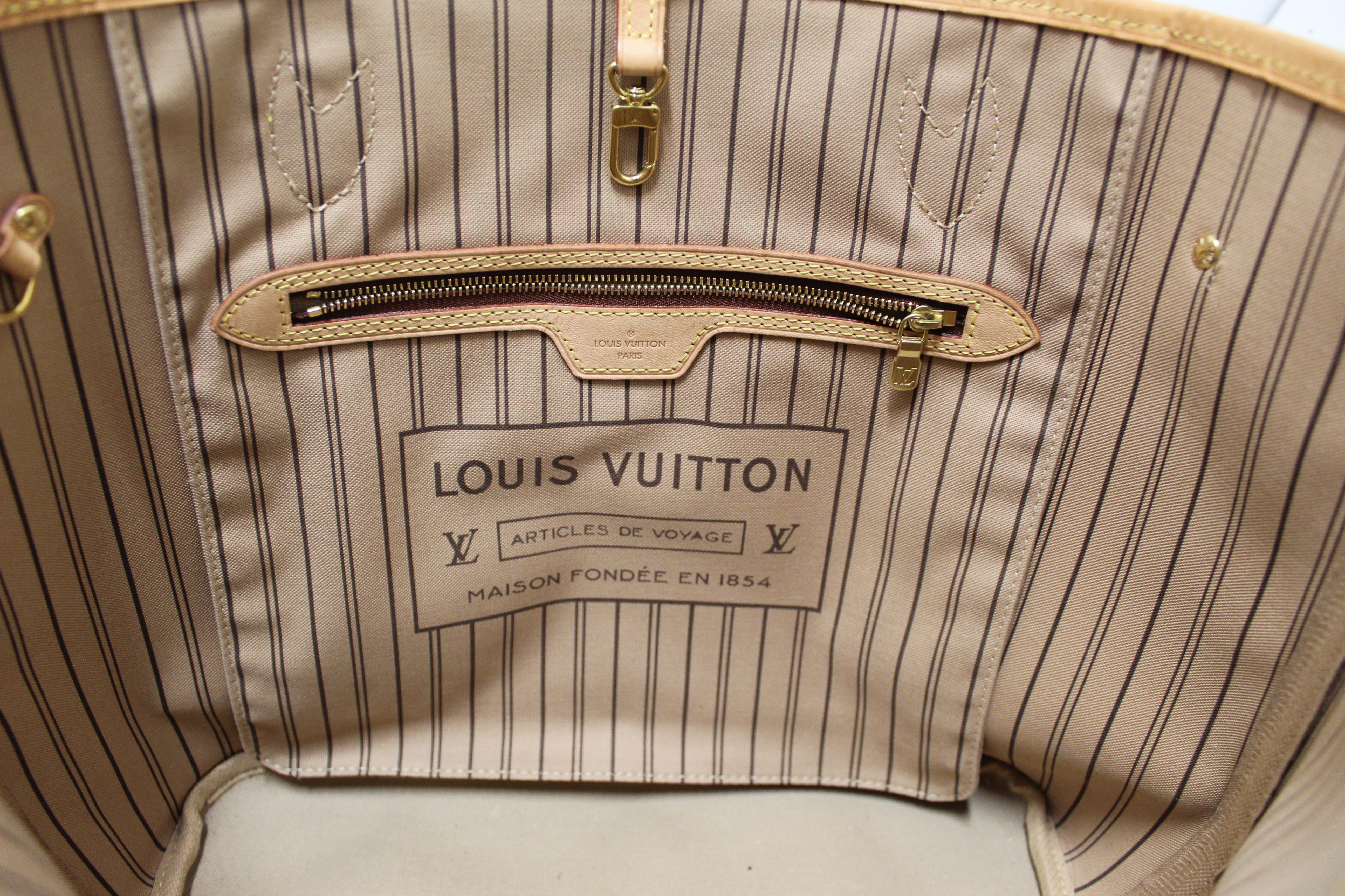 Authentic Louis Vuitton Classic Monogram Neverfull MM Tote Shoulder Bag