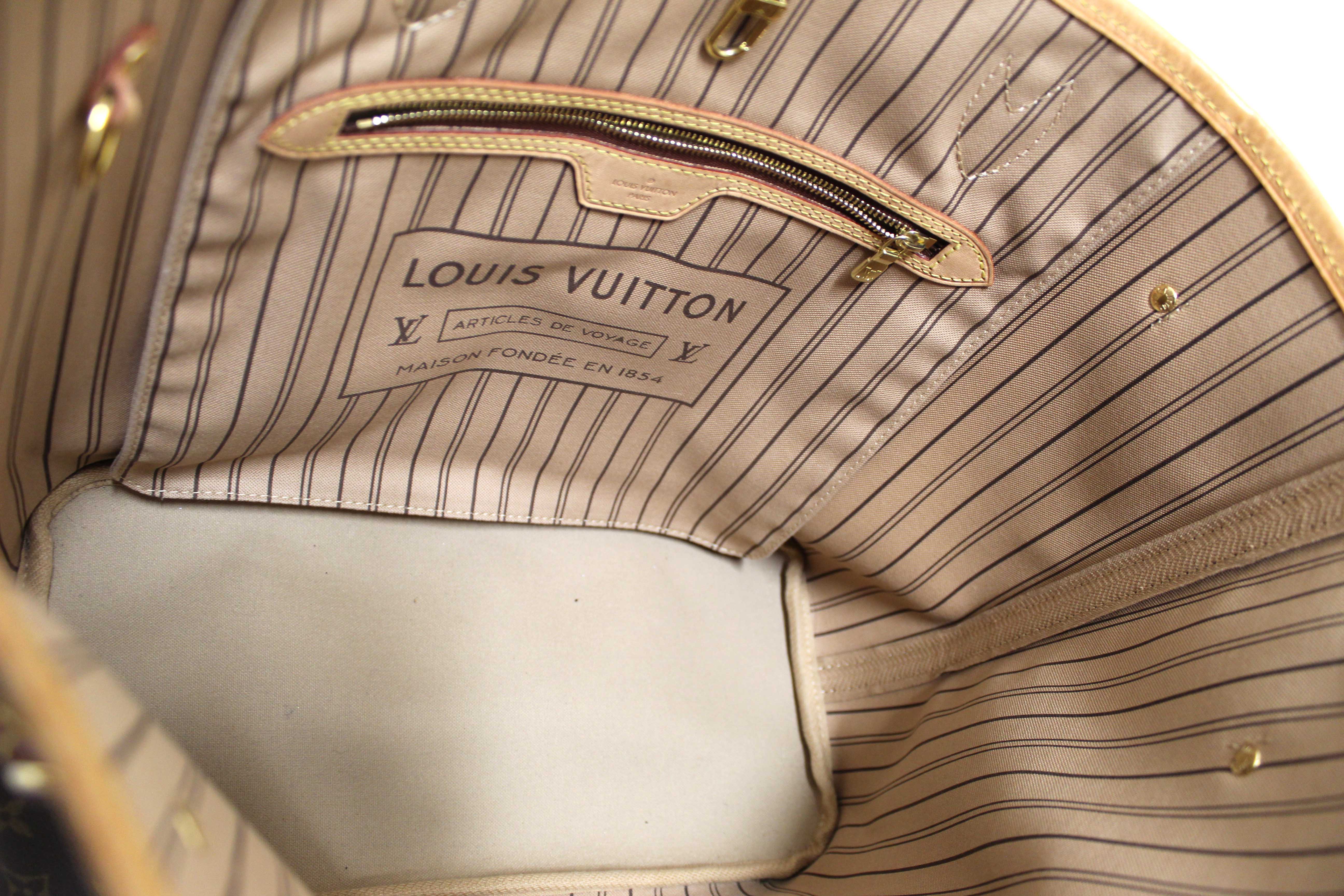 Authentic Louis Vuitton Classic Monogram Neverfull MM Tote Shoulder Bag