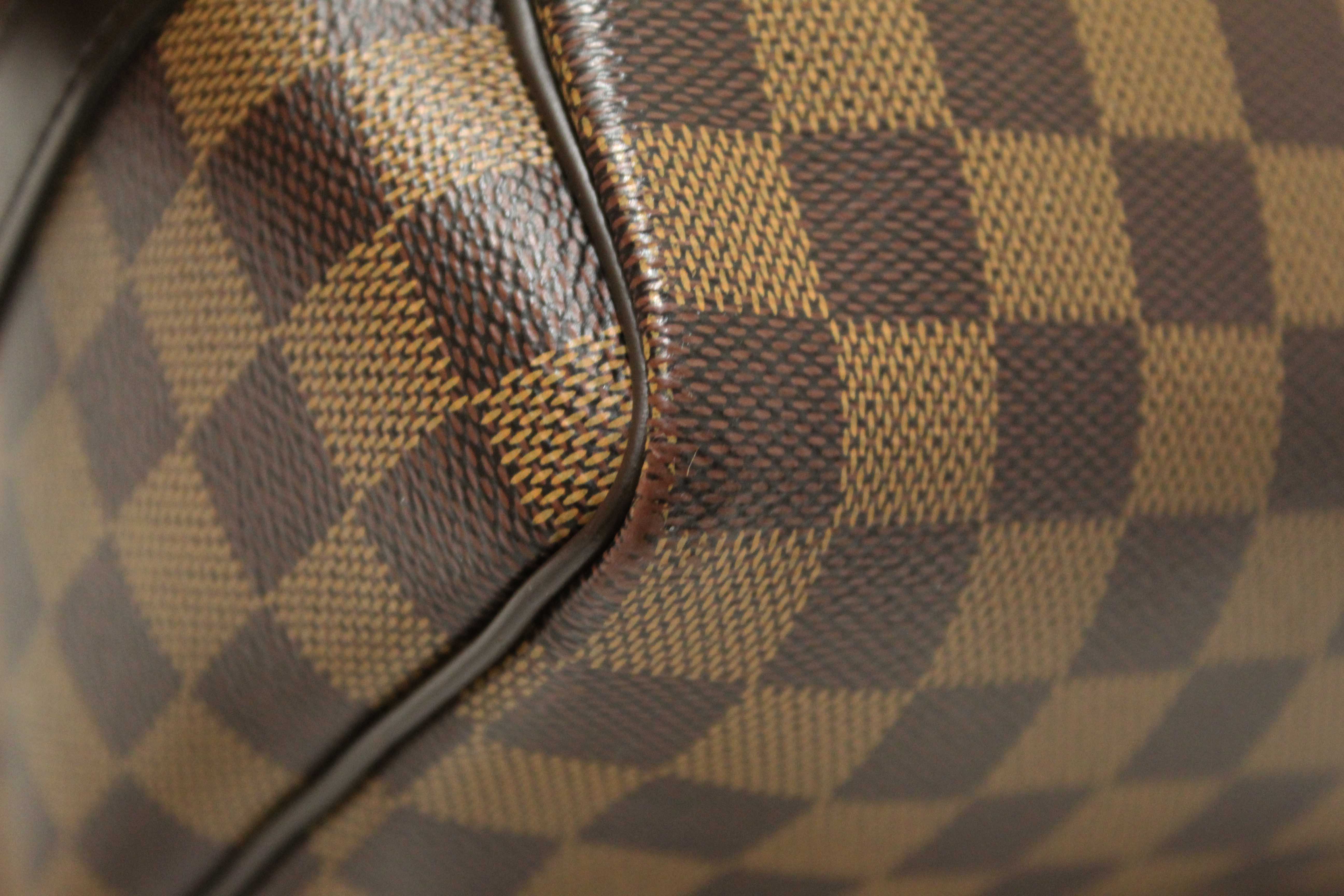 Authentic Louis Vuitton Damier Ebene Speedy 25 Bandouliere Bag