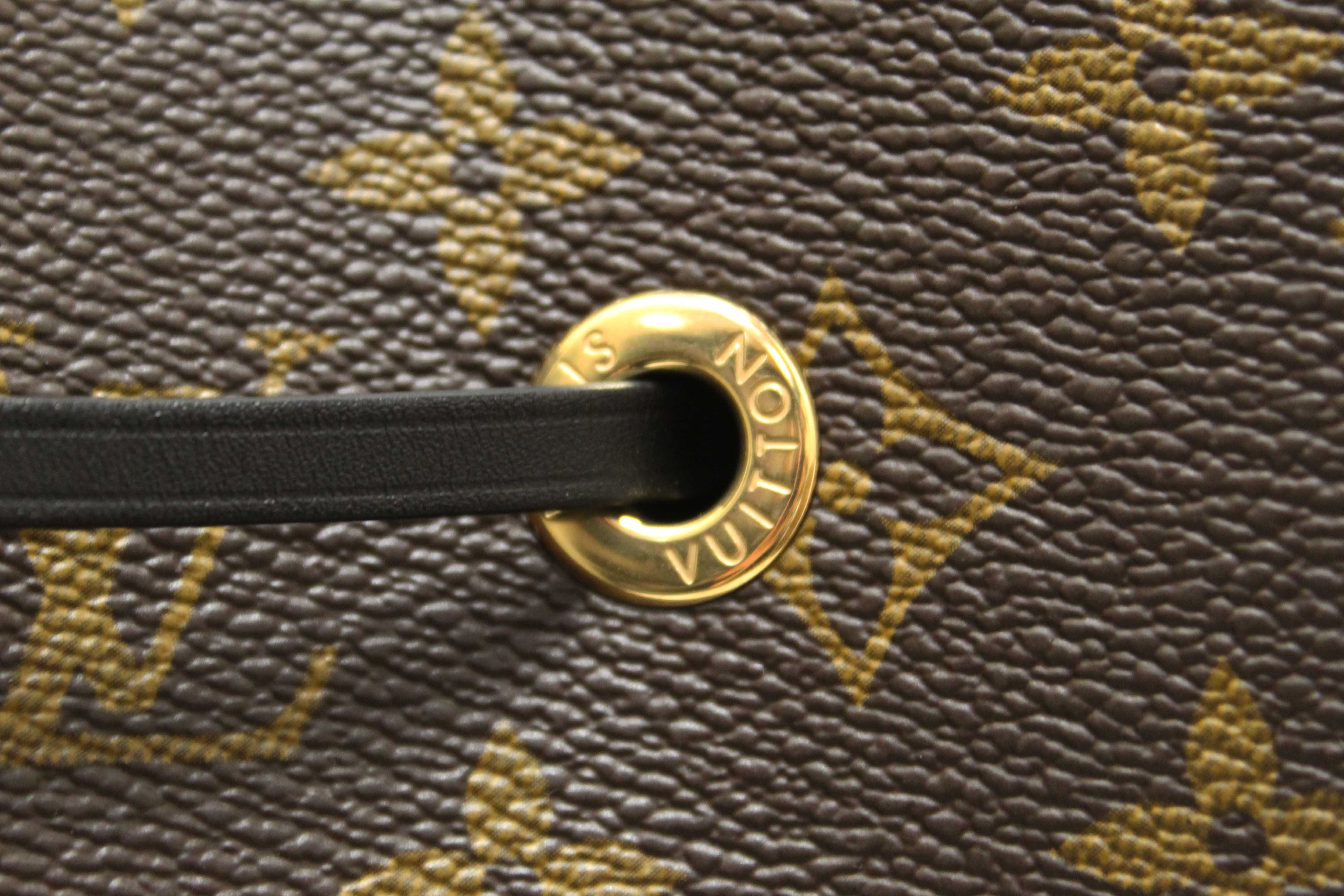 Authentic Louis Vuitton Classic Monogram Canvas with Black Leather NéoNoé MM Shoulder Bag