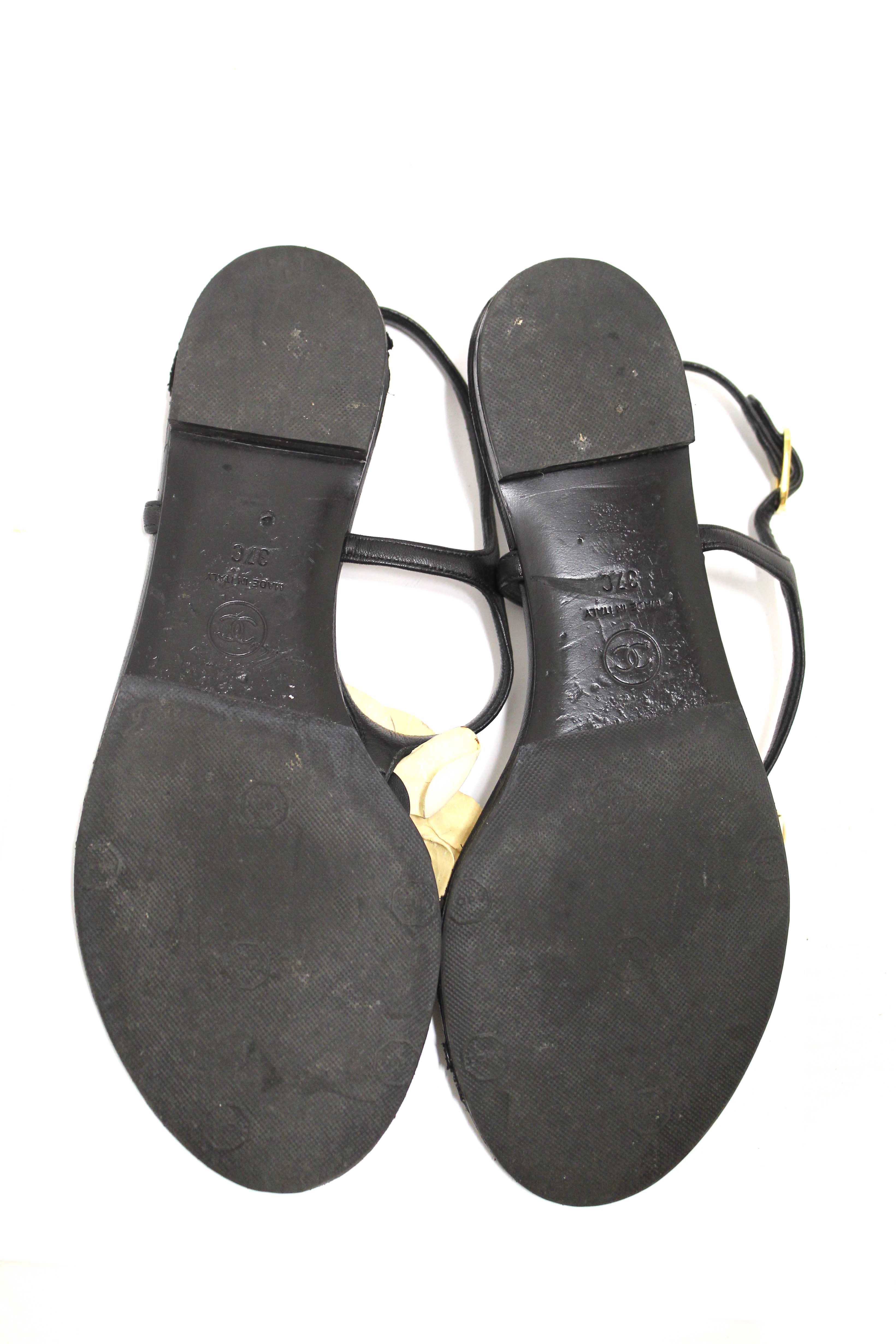 Authentic Chanel Black & White Leather Camellia Thong Sandals Size 37C