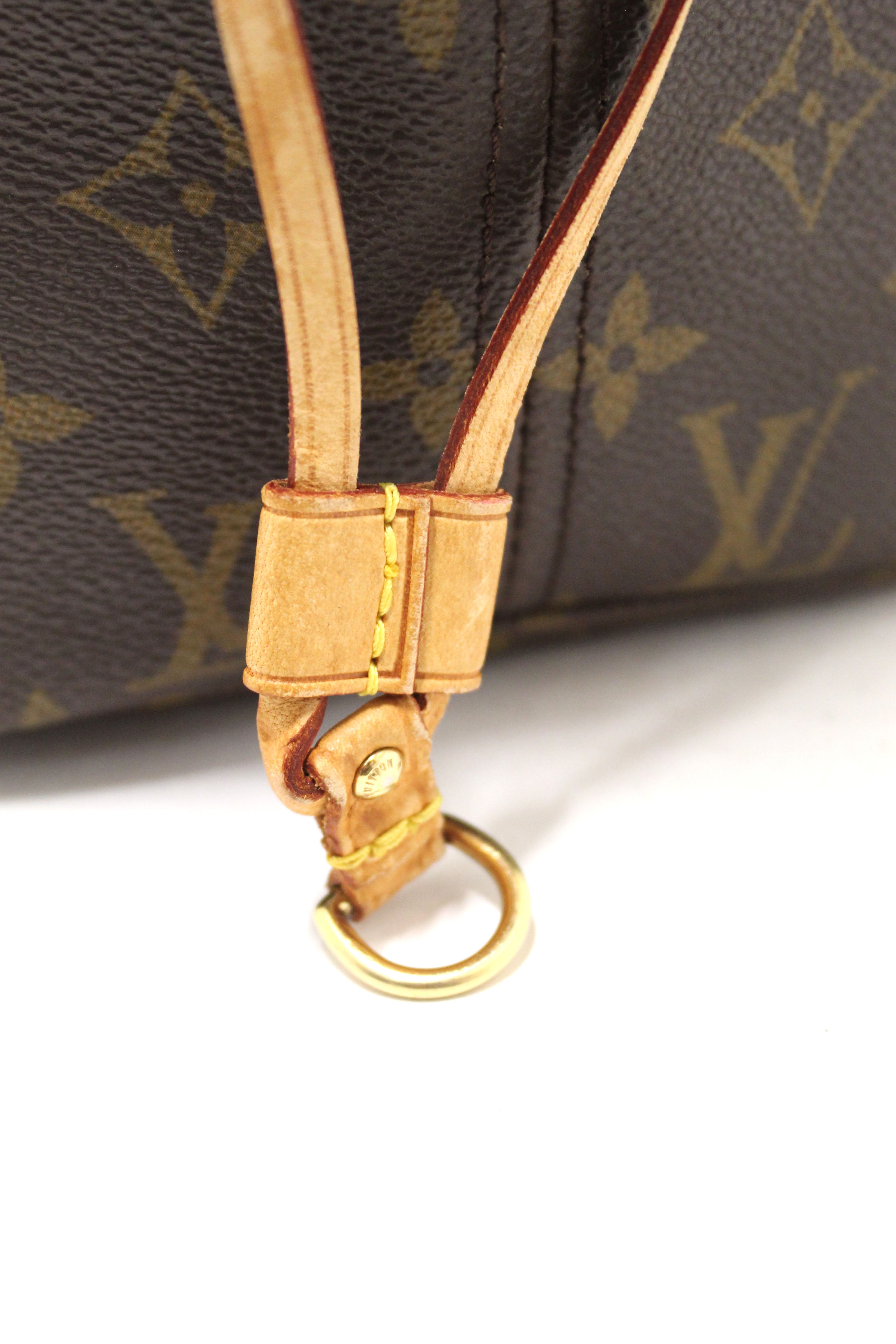 Authentic Louis Vuitton Classic Monogram Neverfull MM Shoulder Tote Bag