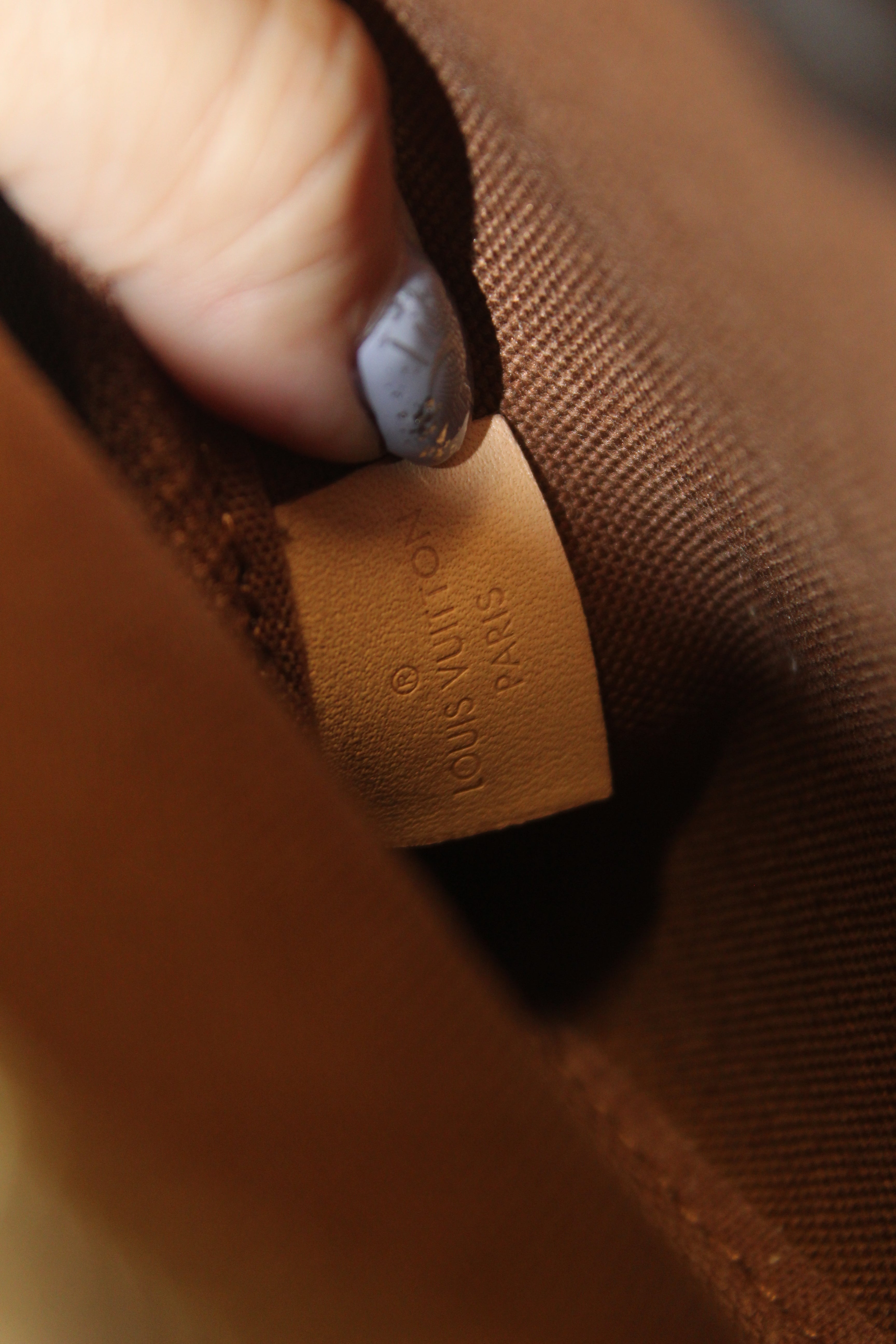 Authentic Louis Vuitton Classic Monogram Khaki PInk Strap Multi-Pochette Accessoires Bag