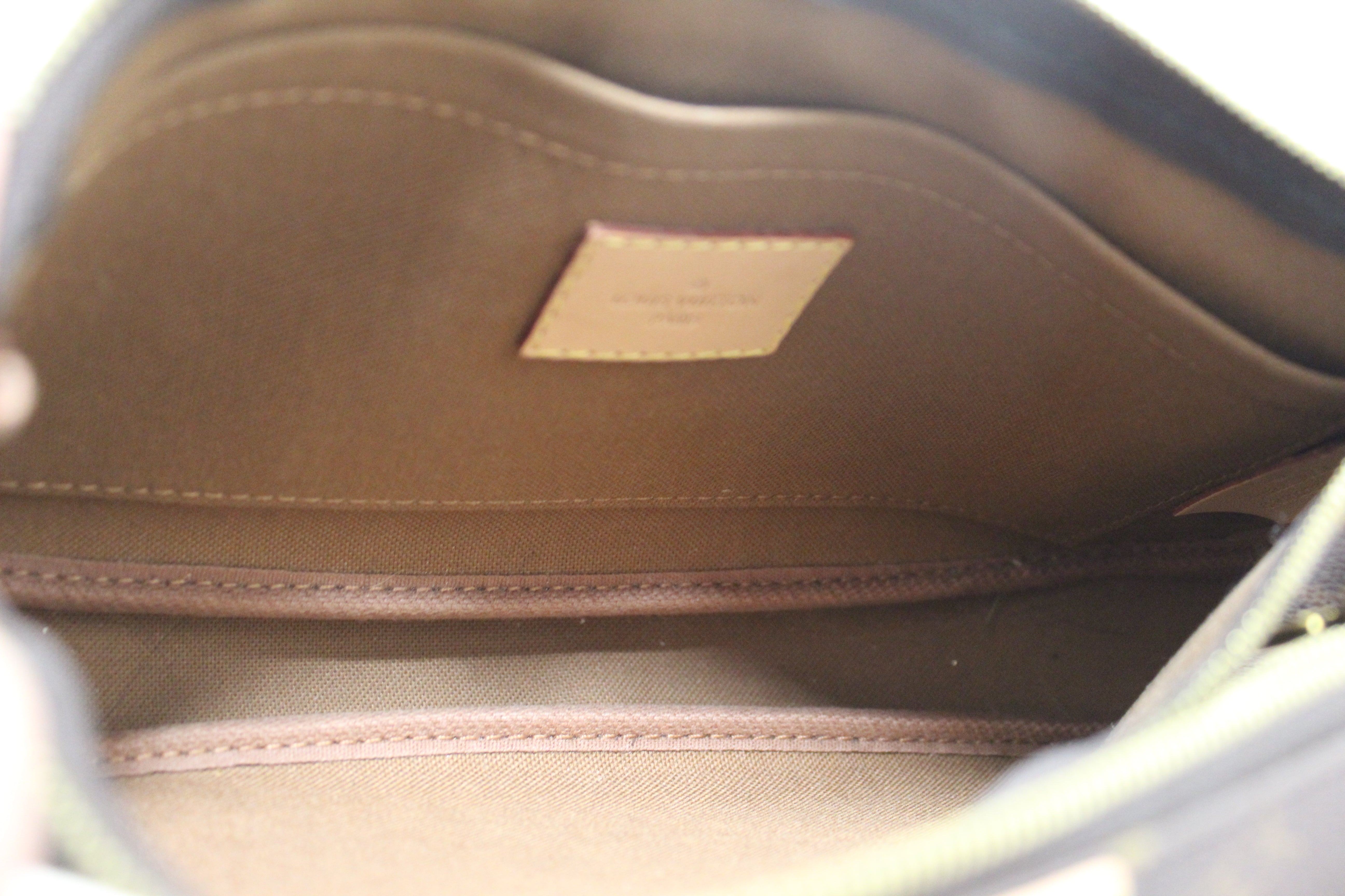 Authentic Louis Vuitton Classic Monogram Khaki PInk Strap Multi-Pochette Accessoires Bag