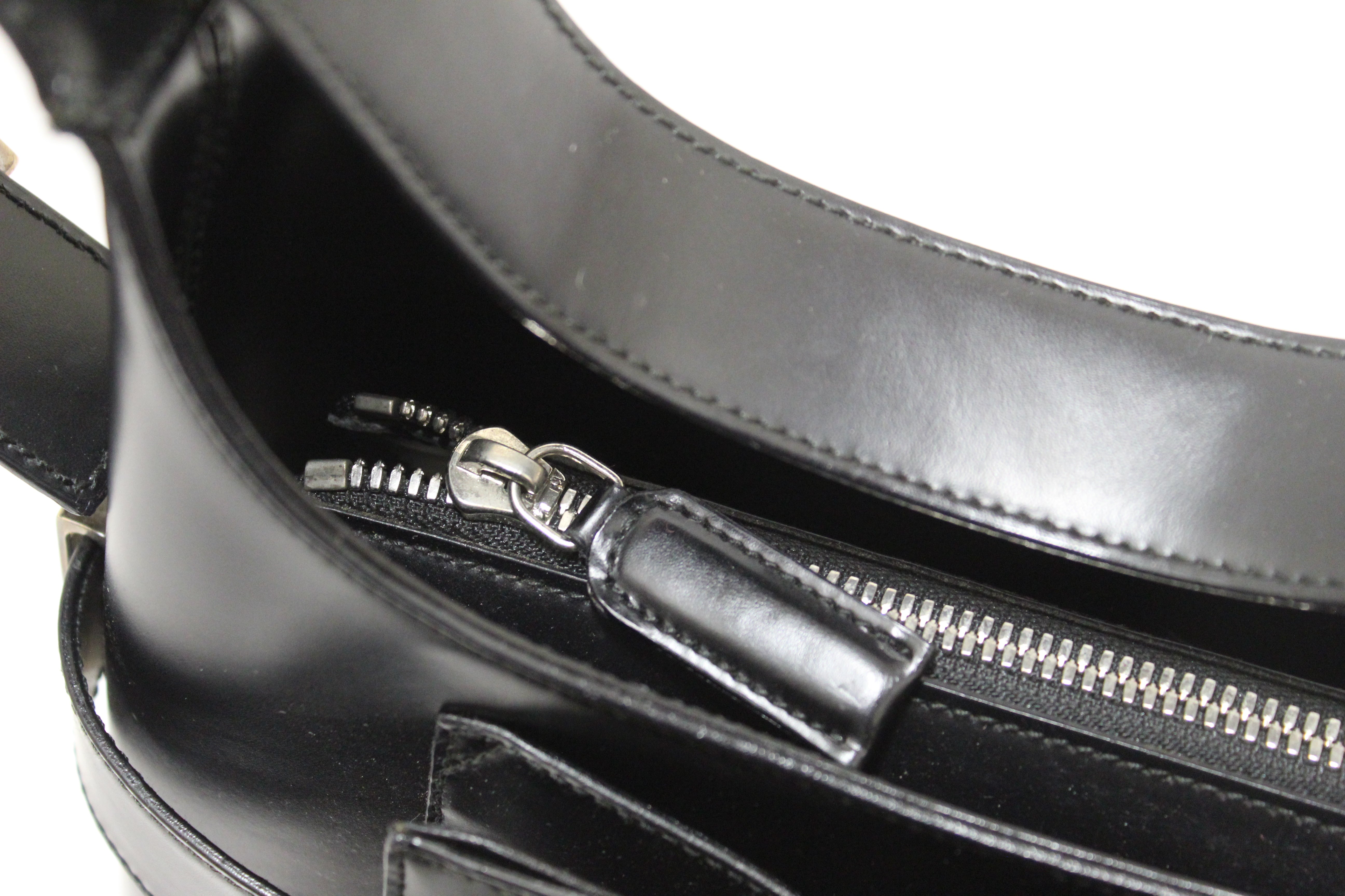 Authentic Salvatore Ferragamo Black Leather Gancini Shoulder Bag