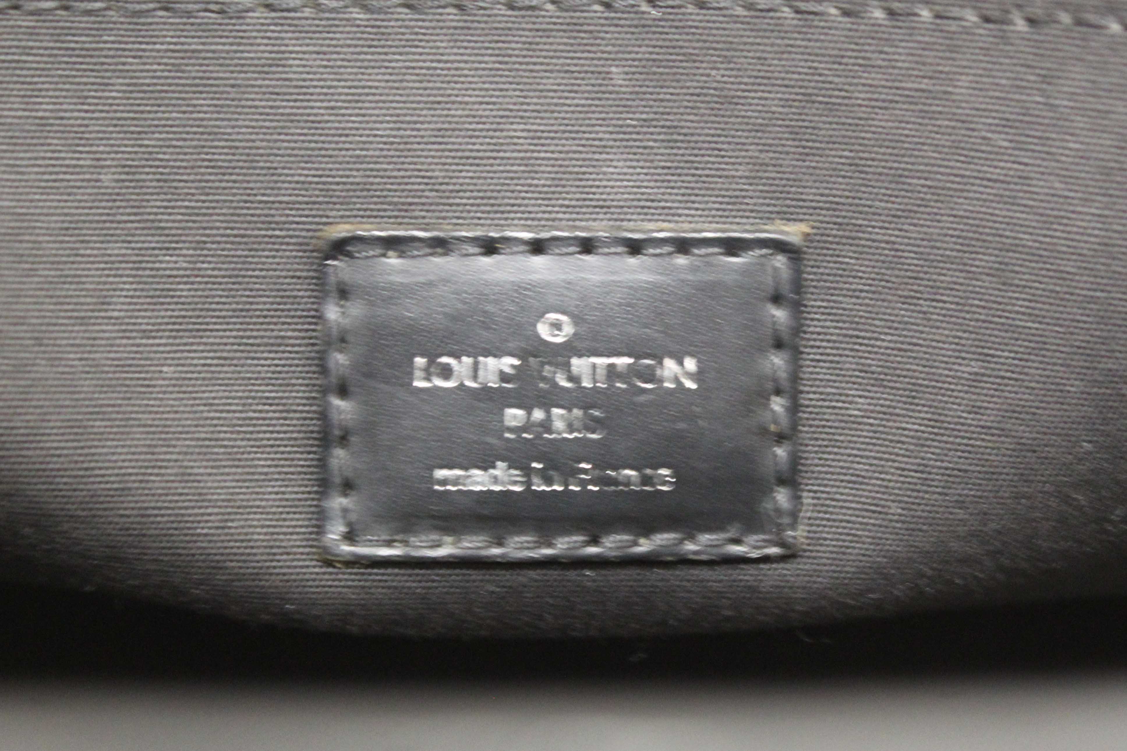 Authentic Louis Vuitton Black Epi Leather Madeleine PM Shoulder Bag