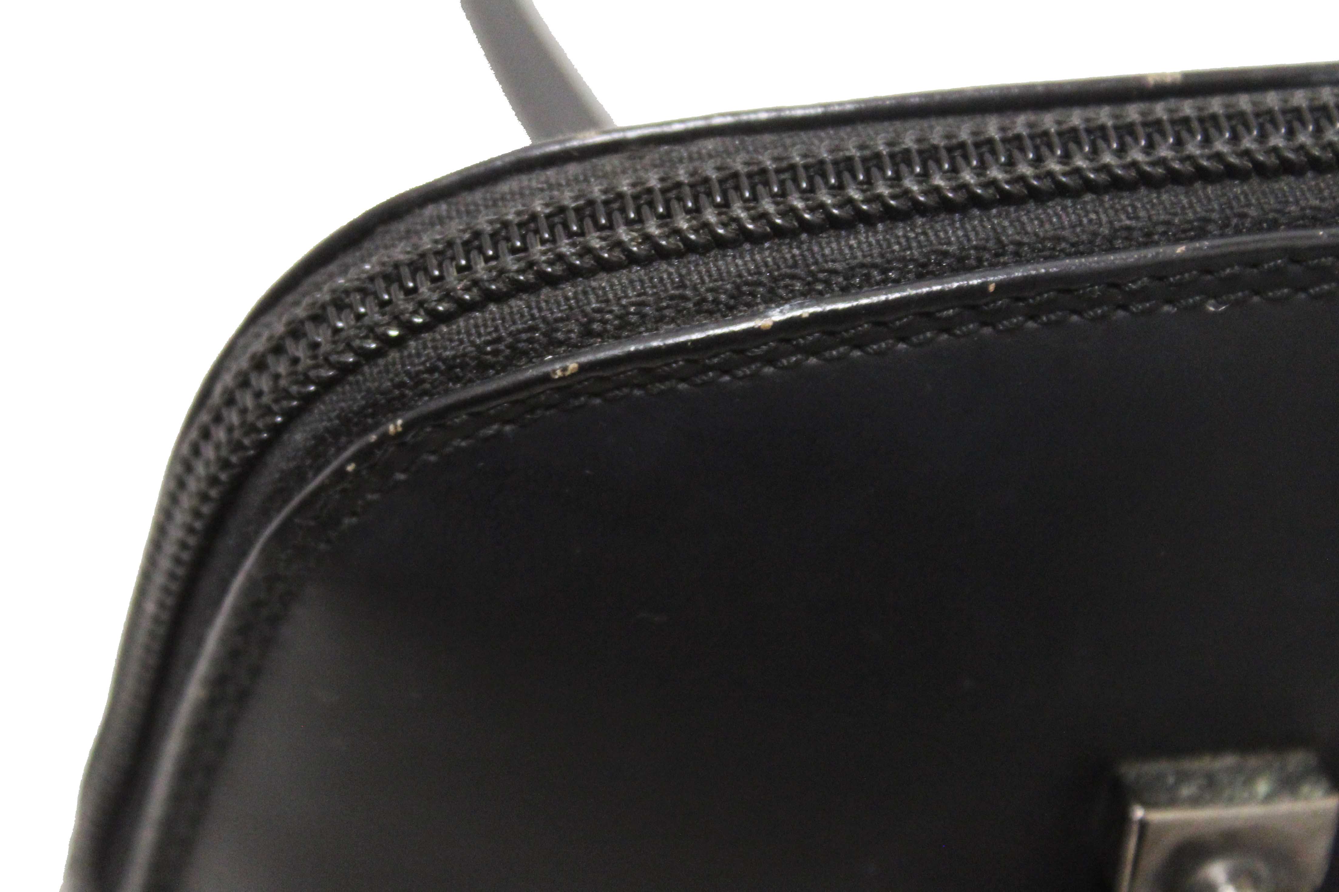 Authentic Vintage Gucci Shine Enamel Shoulder Bag 001274