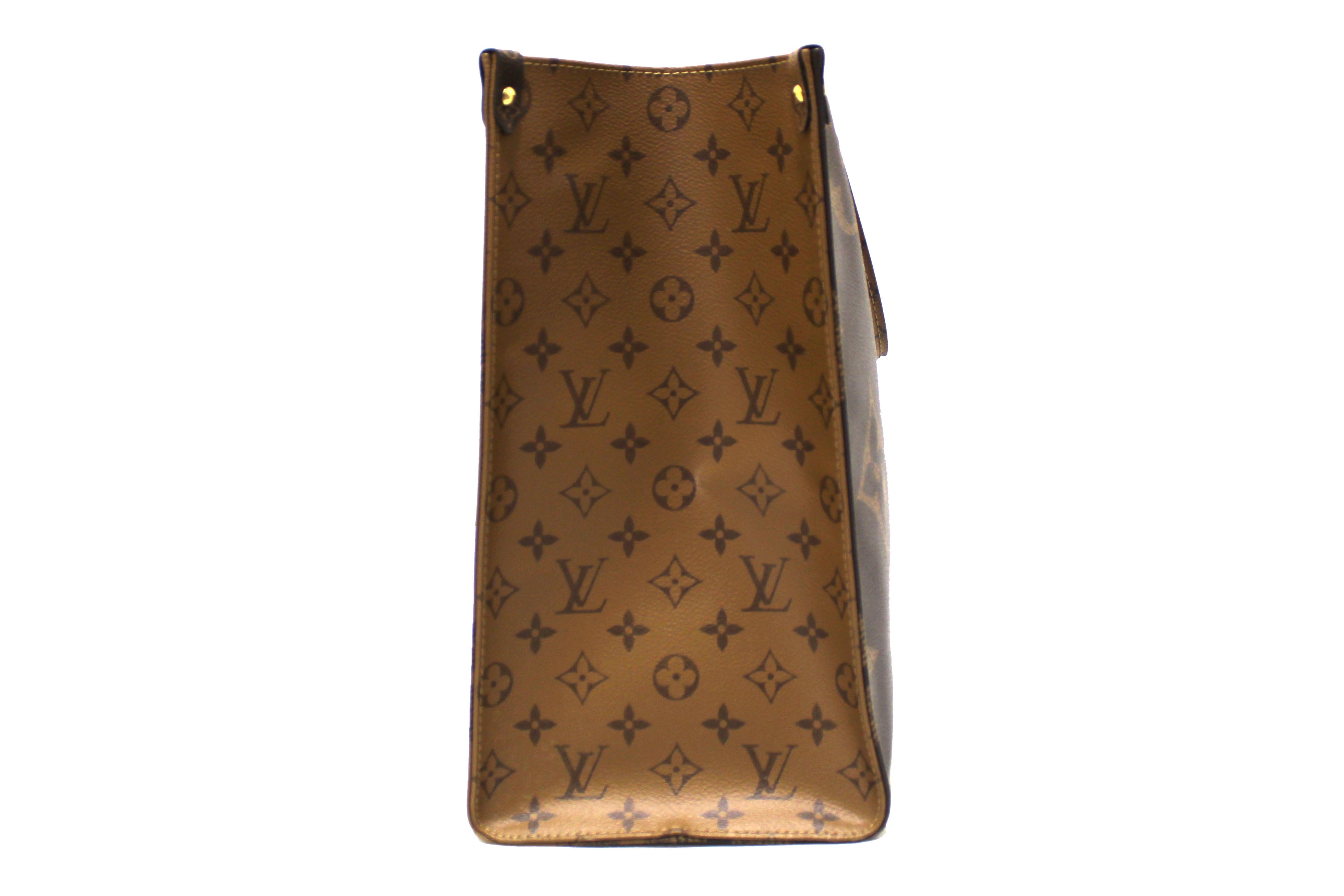 Louis Vuitton ONTHEGO GM Tote Bag By The Pool M57640 Giant