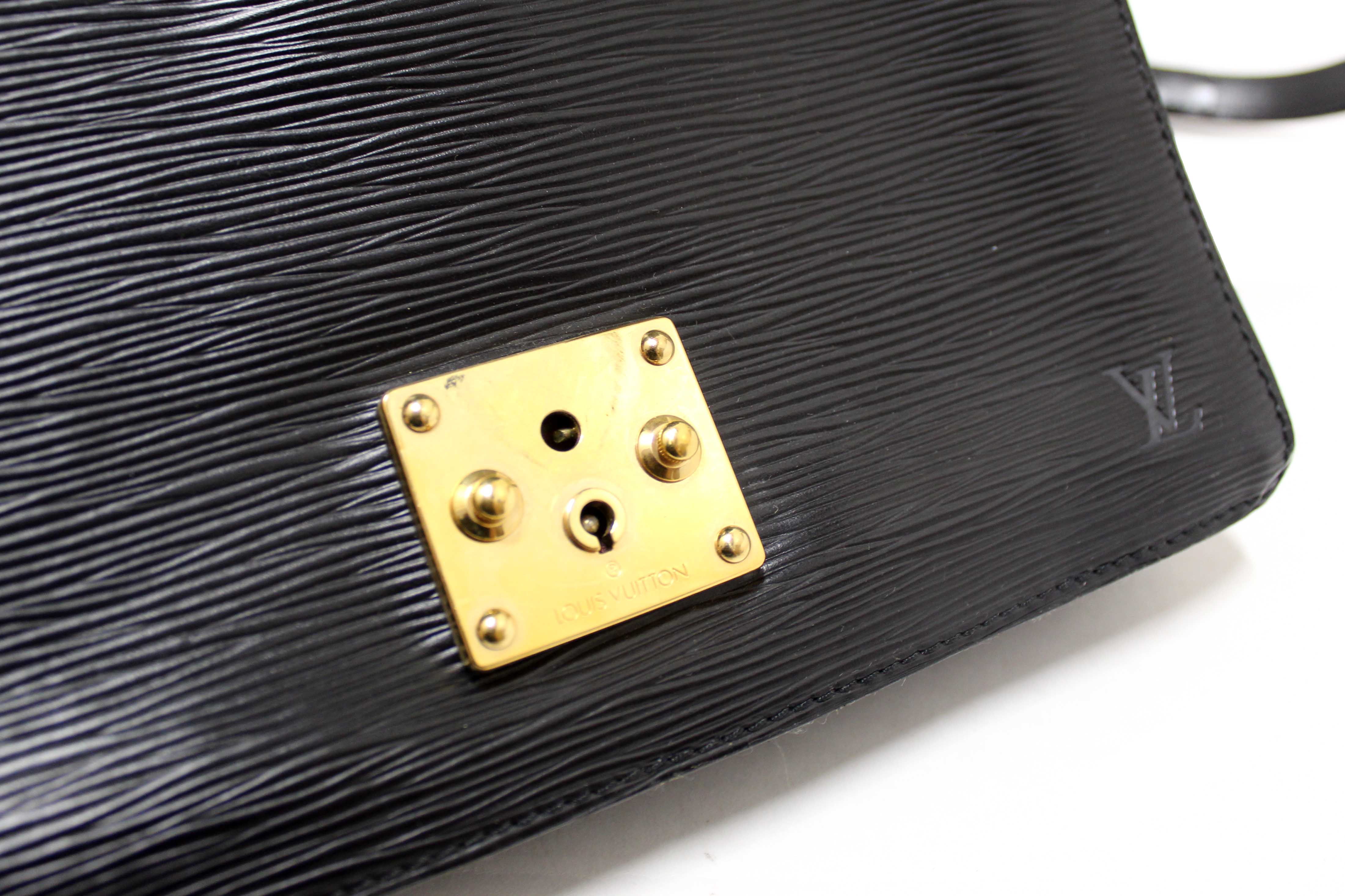 Authentic Vintage Louis Vuitton Black Epi Leather Biface Crossbody Bag