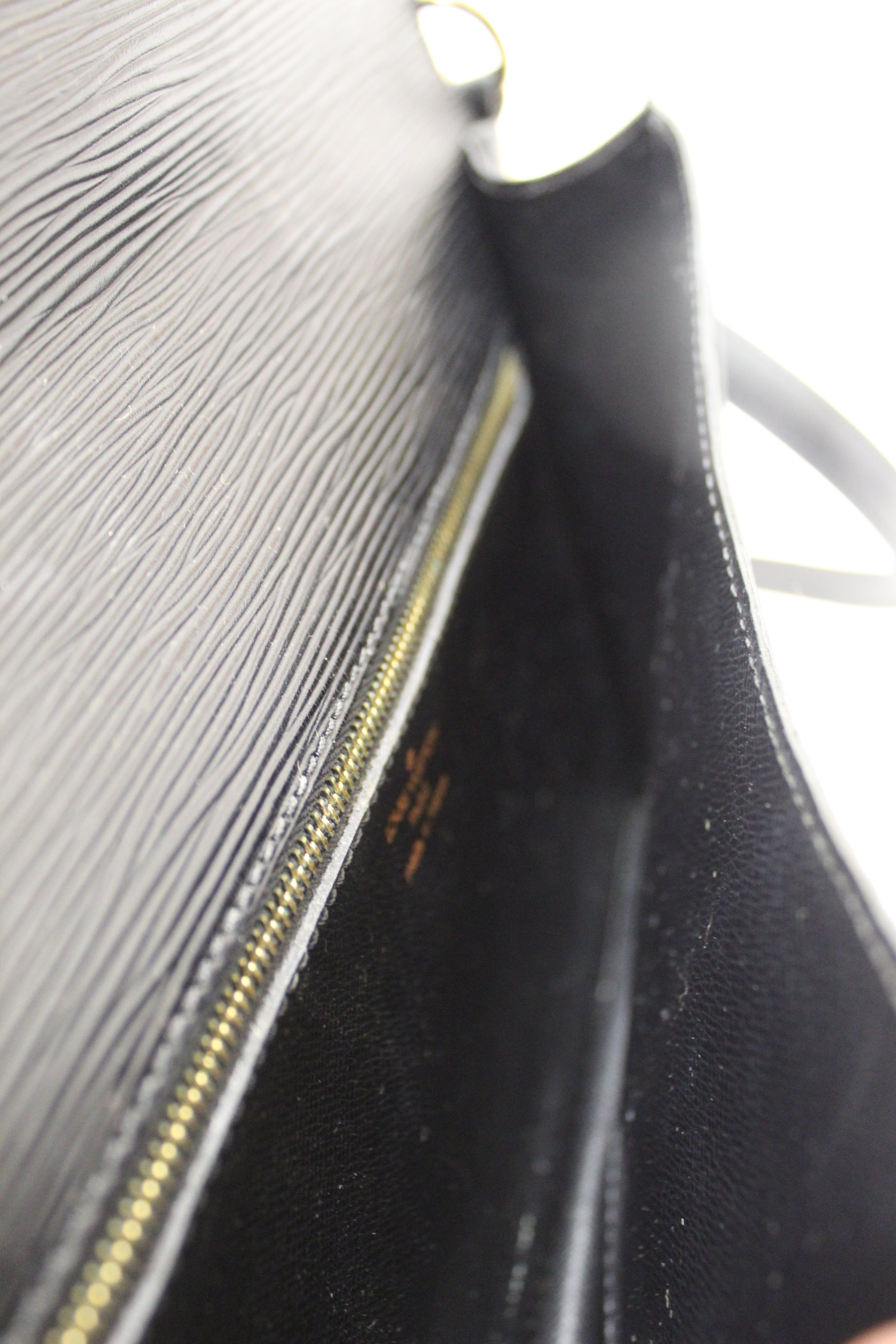 Authentic Vintage Louis Vuitton Black Epi Leather Biface Crossbody Bag