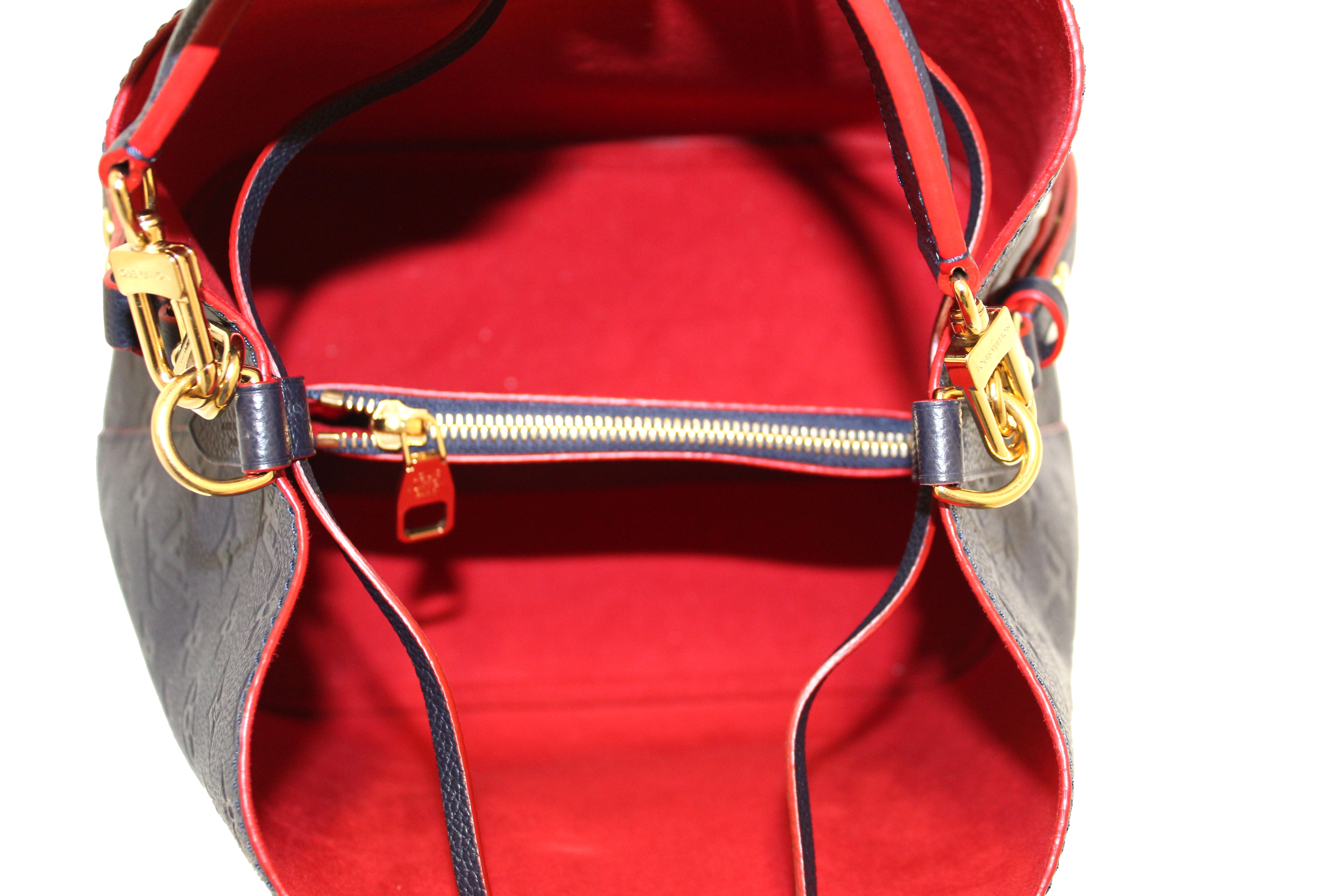 Neonoe MM Shoulder bag in Monogram Empreinte leather, Gold Hardware