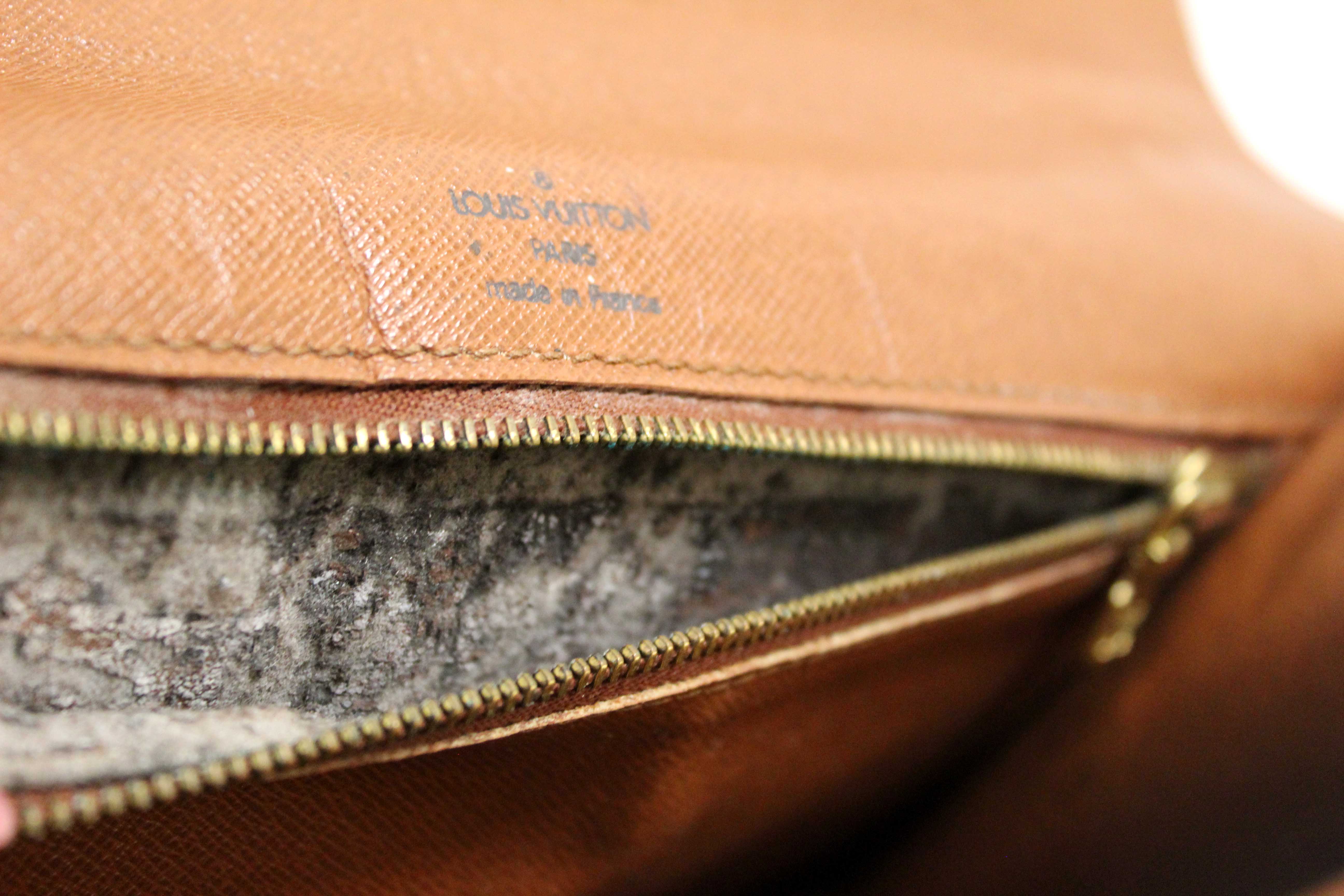 Authentic Louis Vuitton Vintage Classic Monogram Canvas Monceau 28 Bag