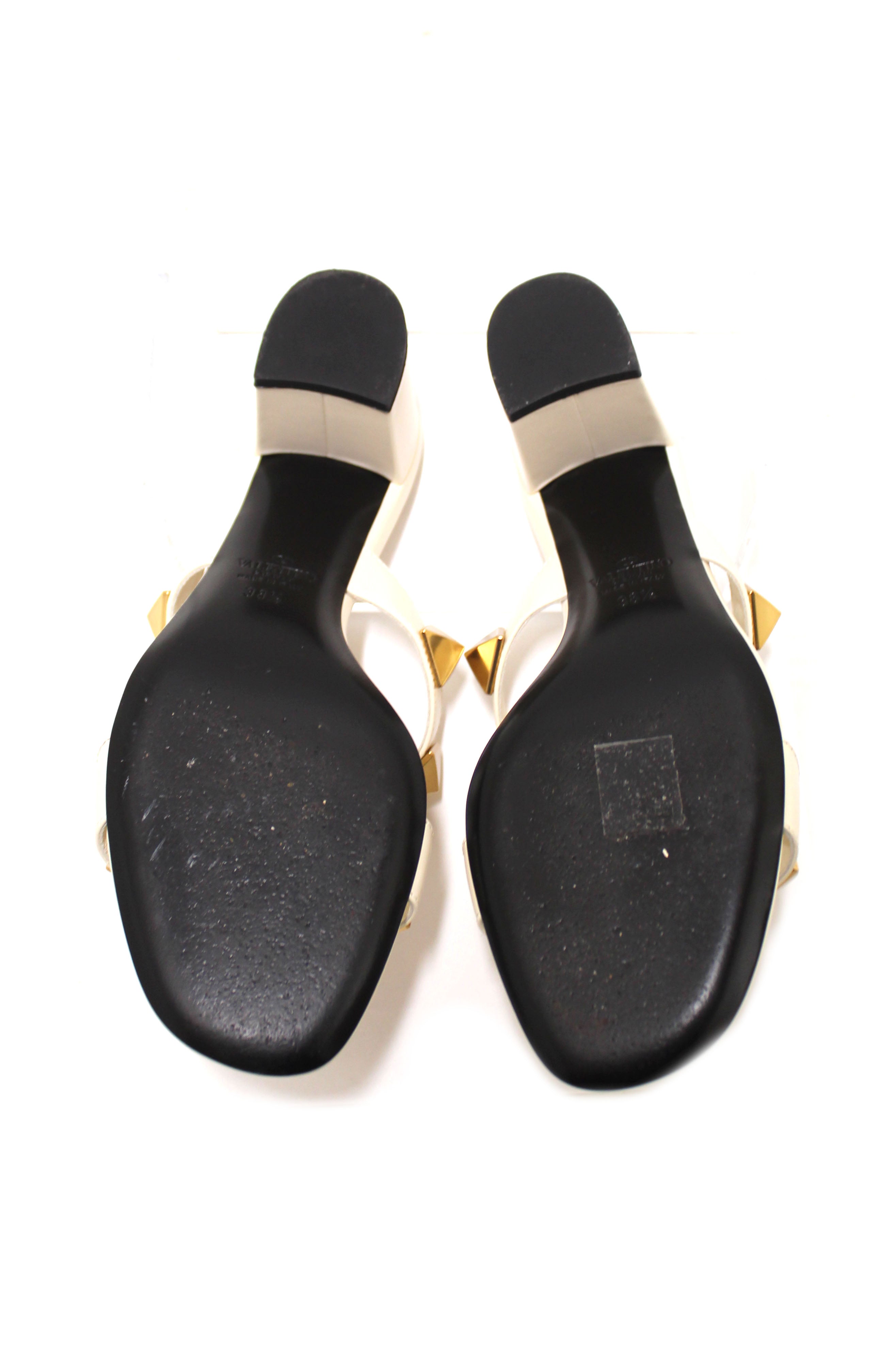 Authentic Valentino Garavani White Leather Roman Stud Sandals Size 38.5