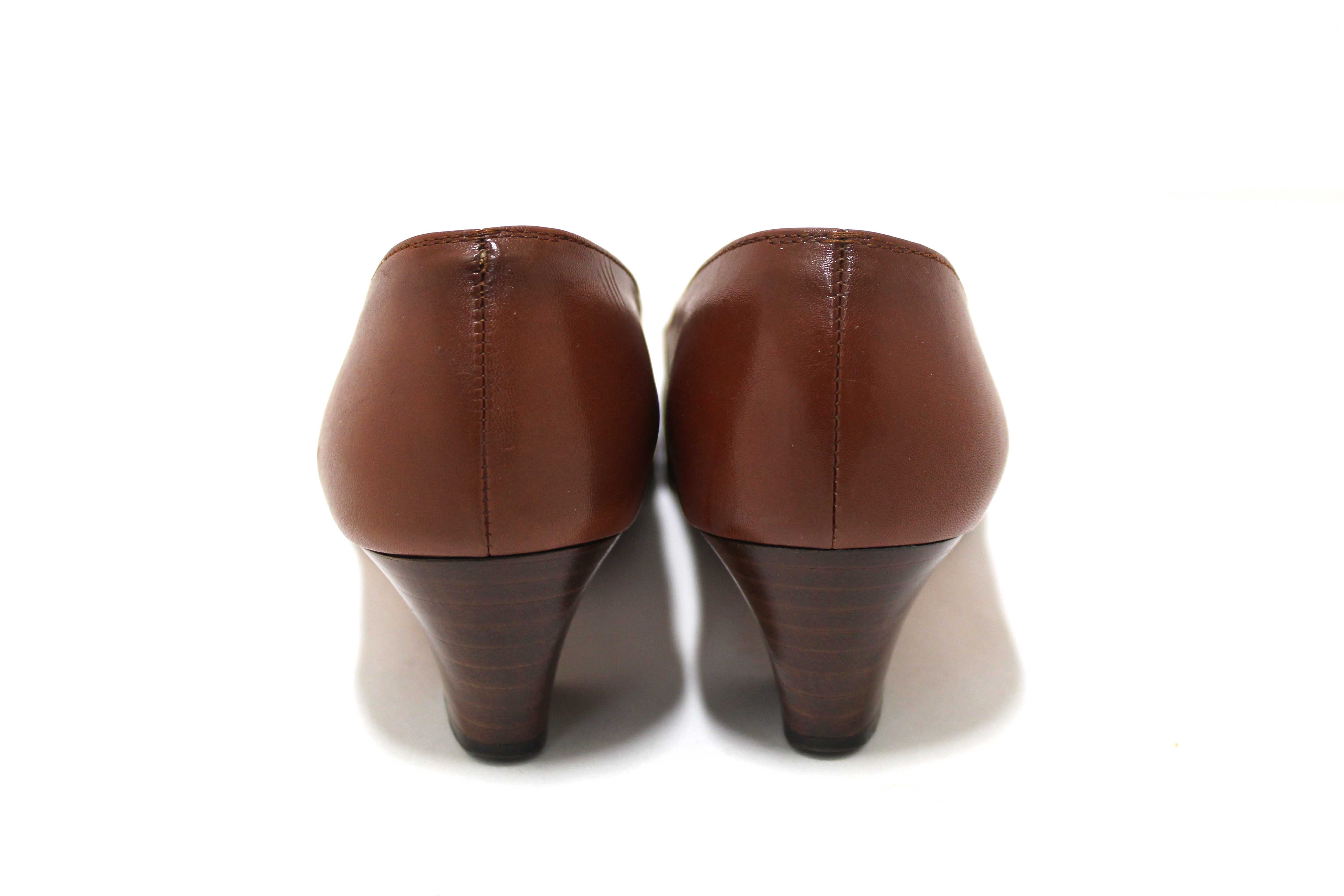 Authentic Salvatore Ferragamo Brown Vara Bow Leather Kitten Heel Pumps Size 4.5B