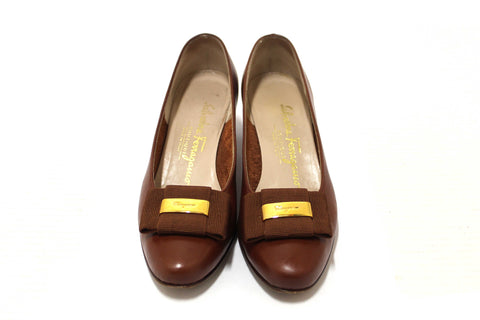 Authentic Salvatore Ferragamo Brown Vara Bow Leather Kitten Heel Pumps Size 4.5B