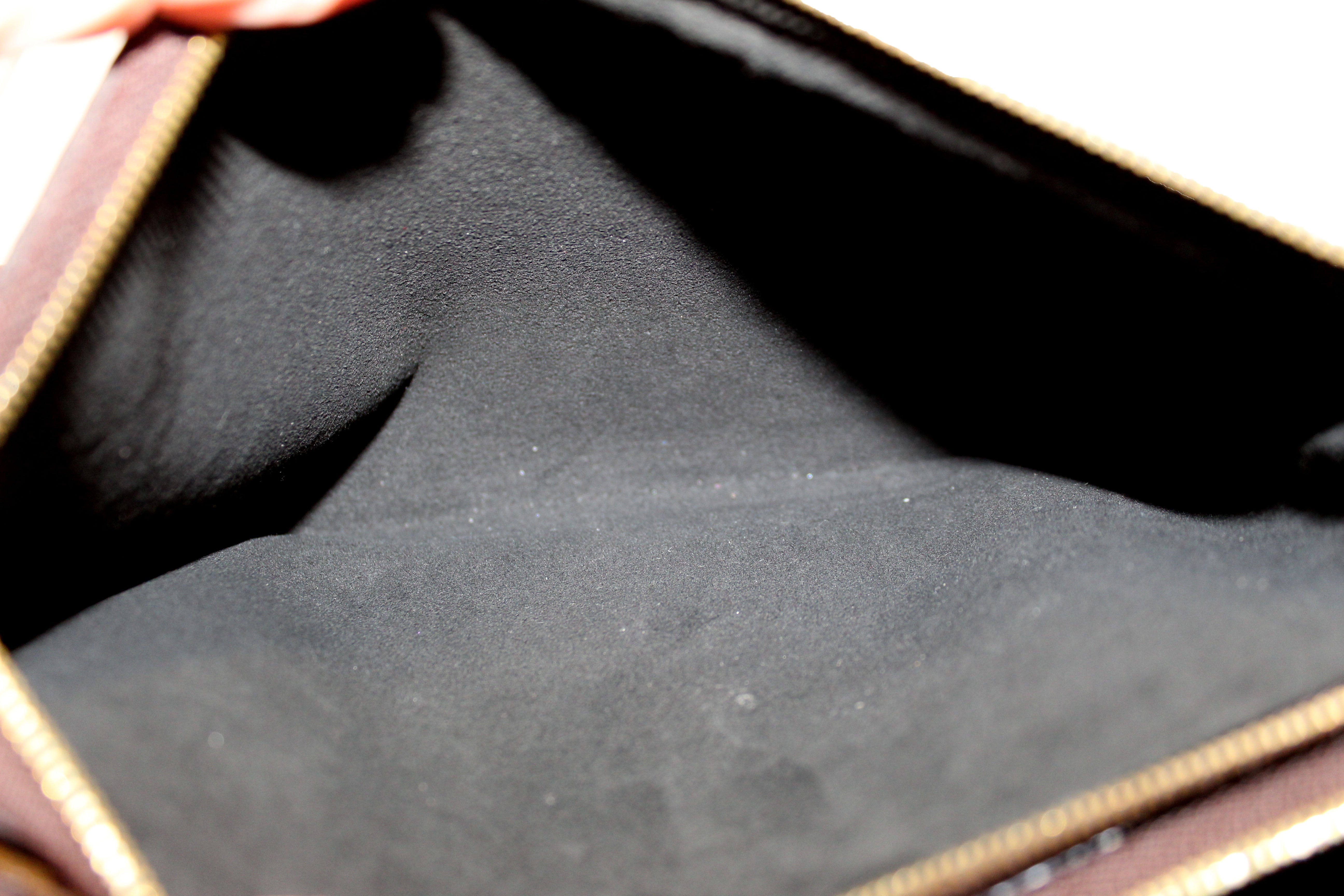 Louis Vuitton Double Zip Pochette in Giant Reverse Monogram Canvas Noir -  SOLD