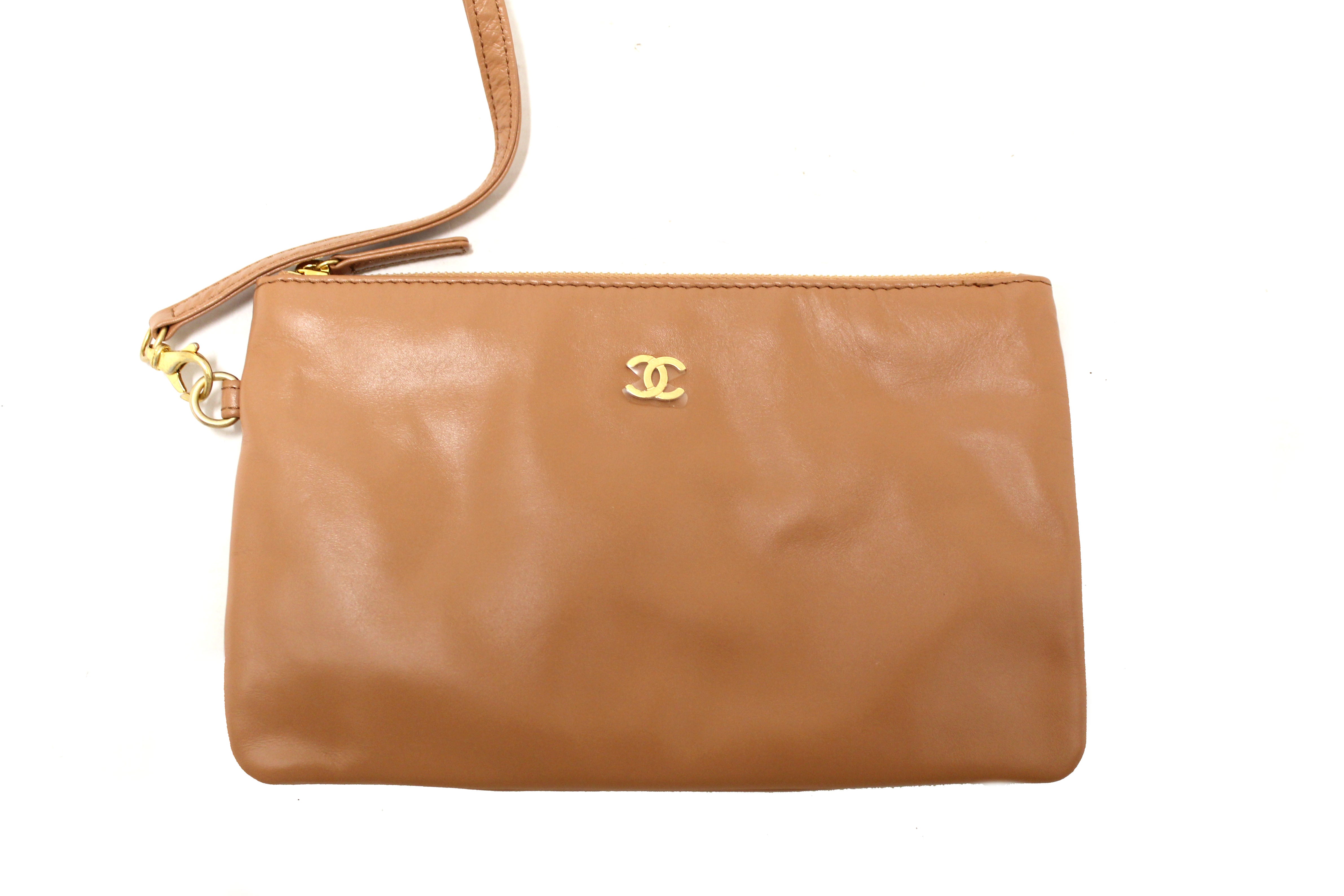 Authentic New Chanel 22 Camel Shiny Calfskin Leather Shoulder Tote Bag