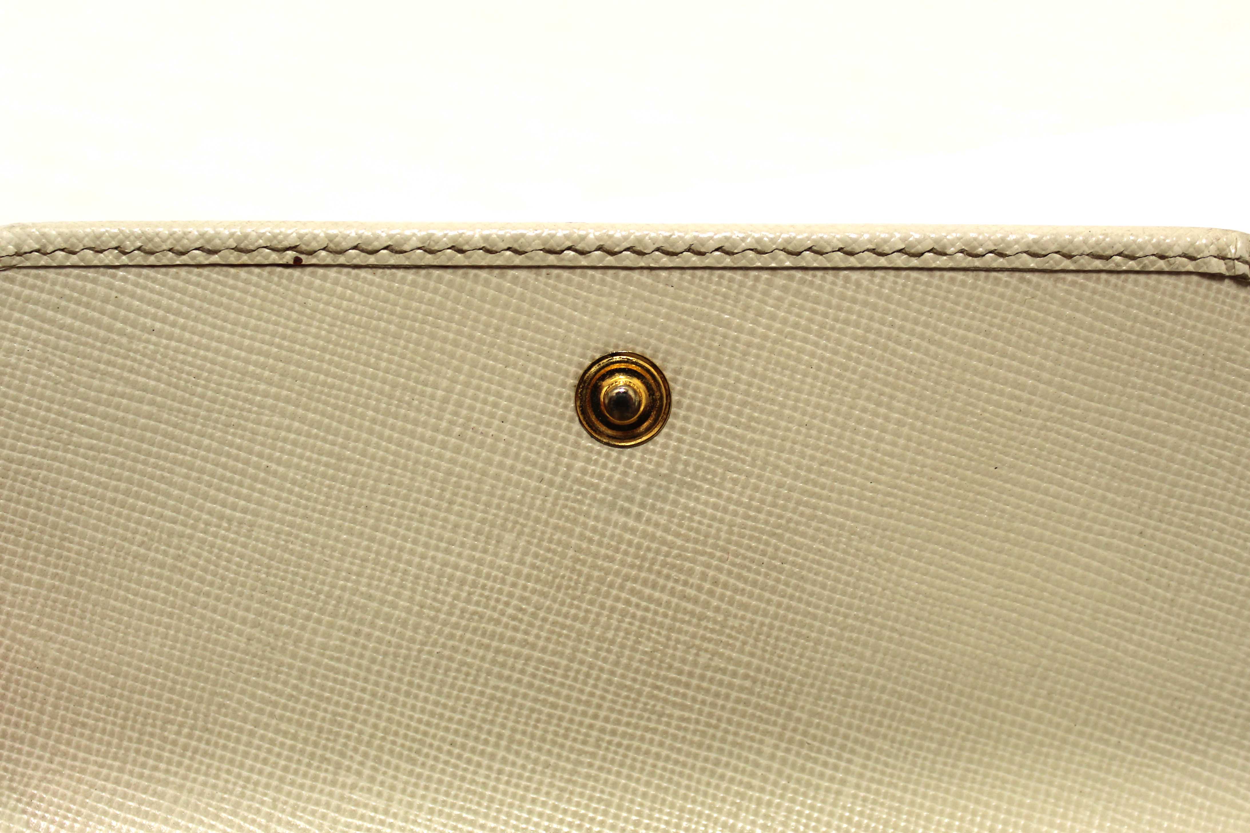 Authentic Prada White Saffiano Leather Bifold Medium Wallet