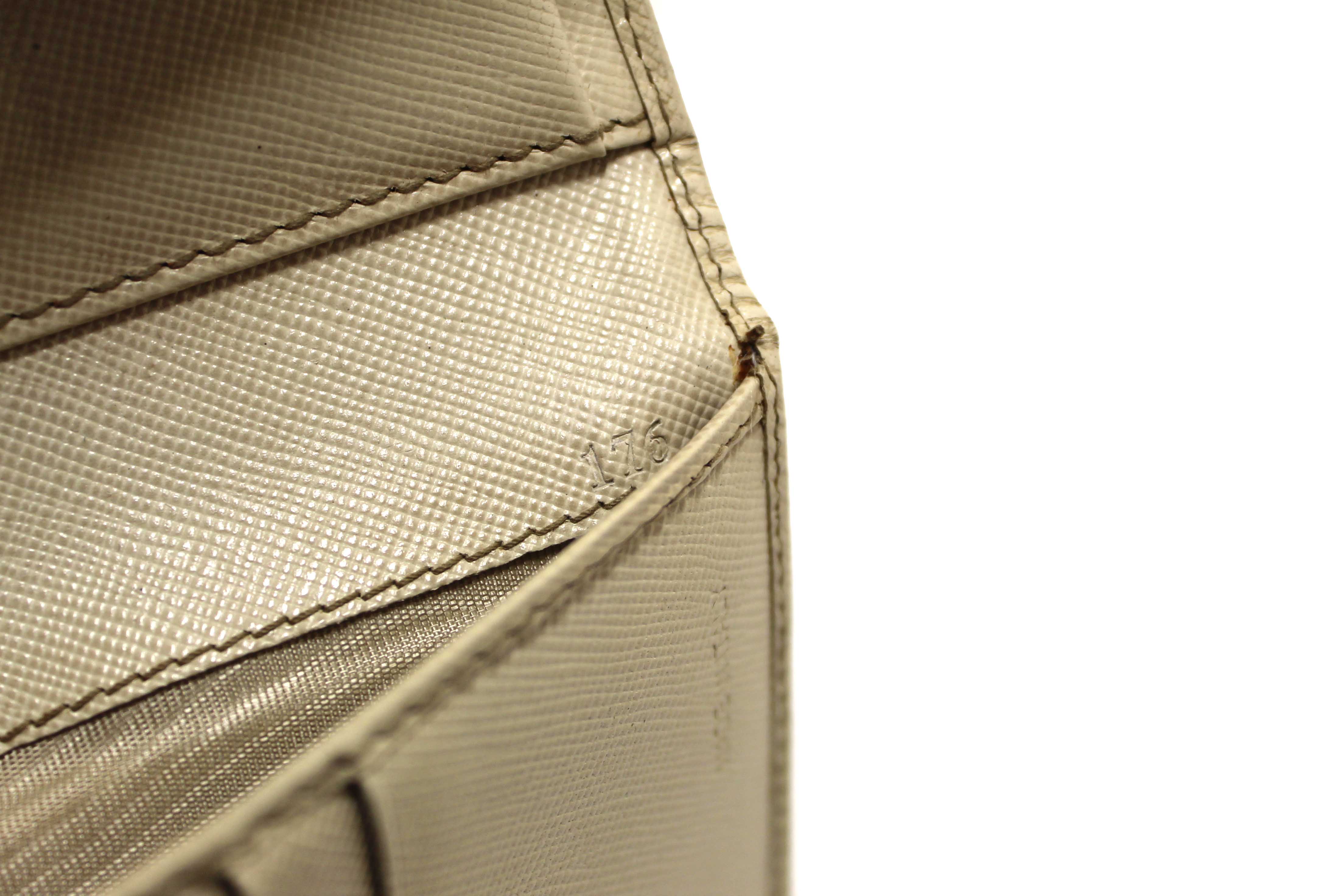 Authentic Prada White Saffiano Leather Bifold Medium Wallet