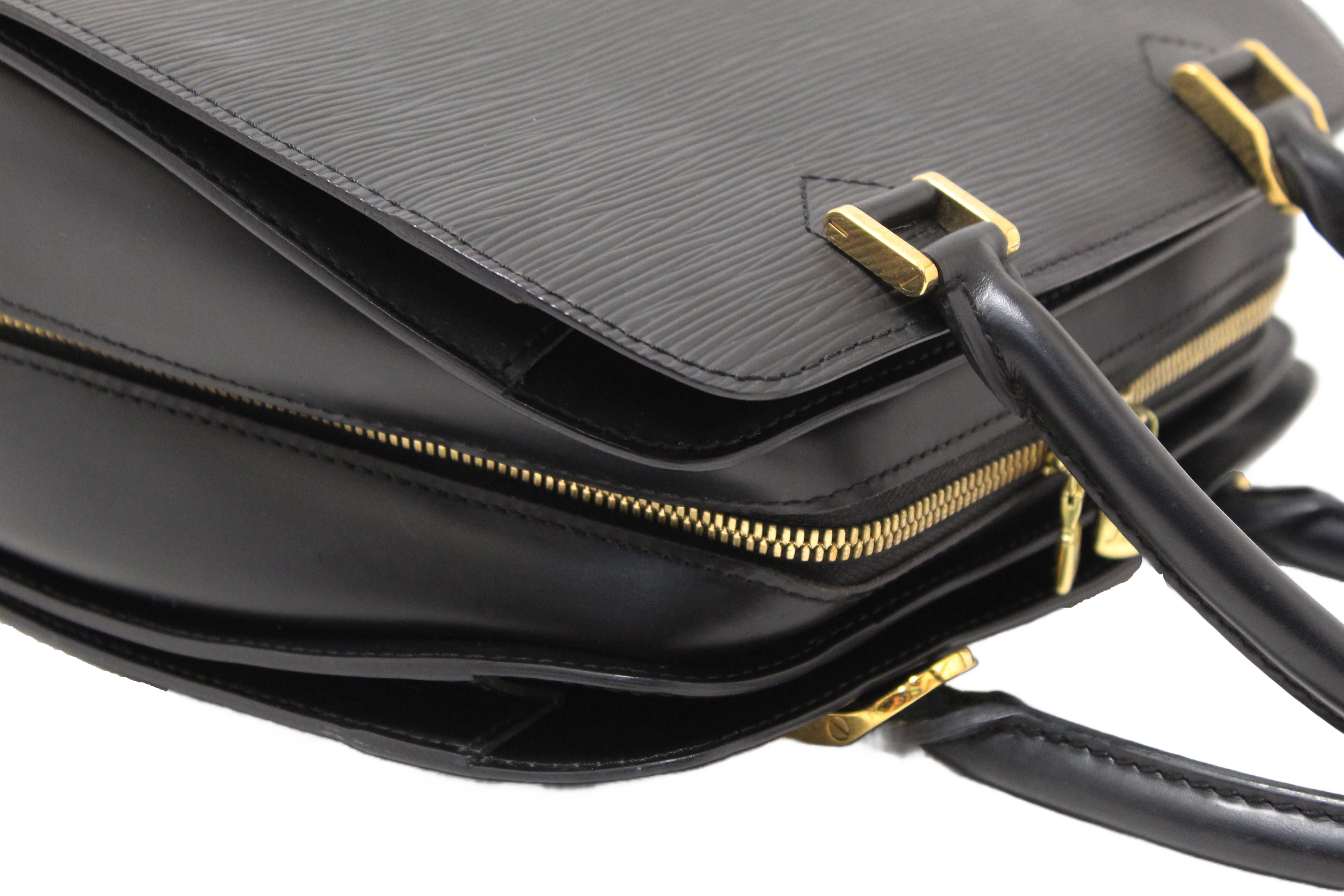 Authentic Louis Vuitton Black Epi Leather Pont Neuf HandBag