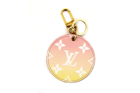 Authentic Louis Vuitton Light Pink Monogram By The Pool Illustre Bag Charm Key Holder