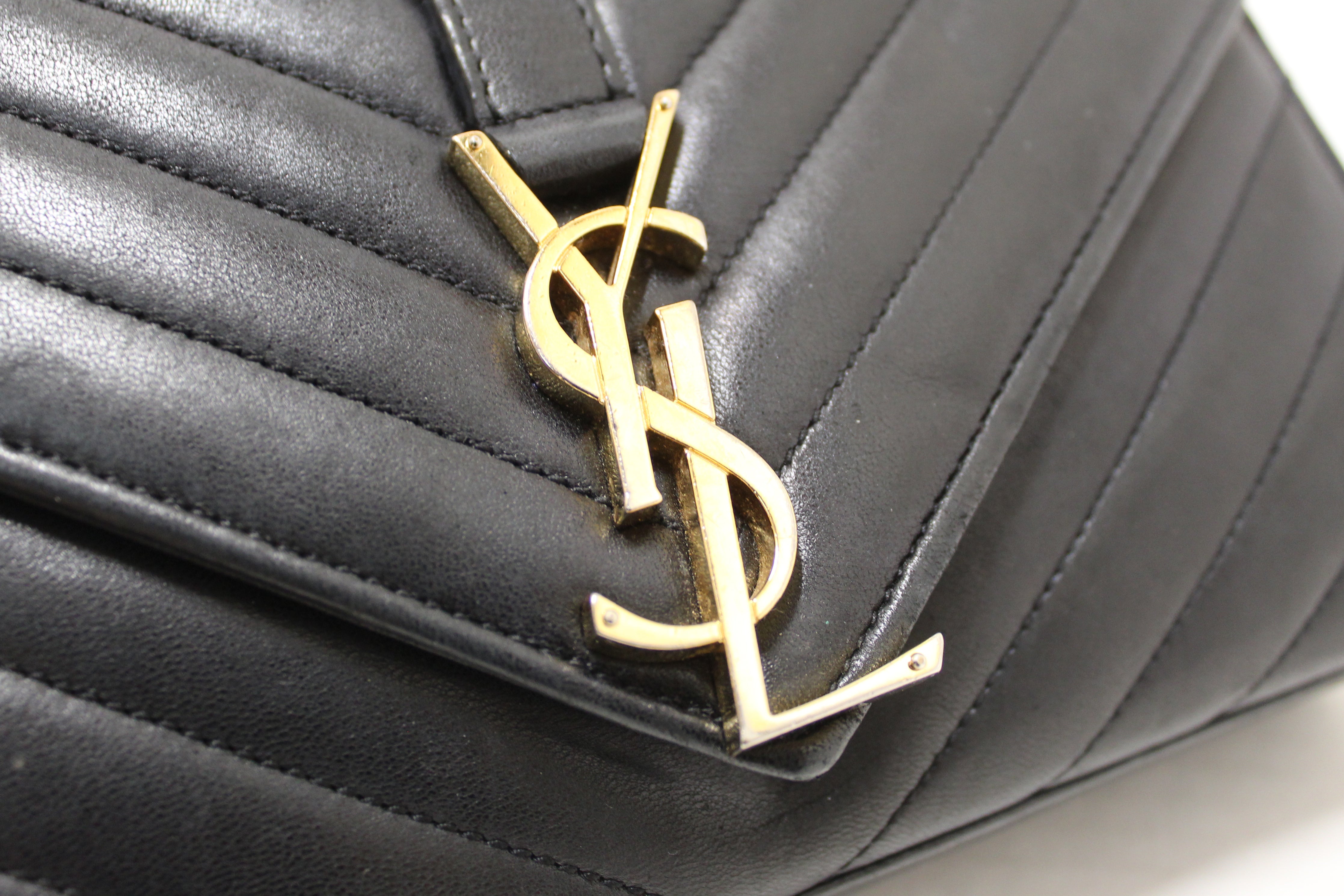 Authentic YSL Saint Laurent Black Matelasse Grain De Poudre Chevron Envelop Chain Crossbody Bag
