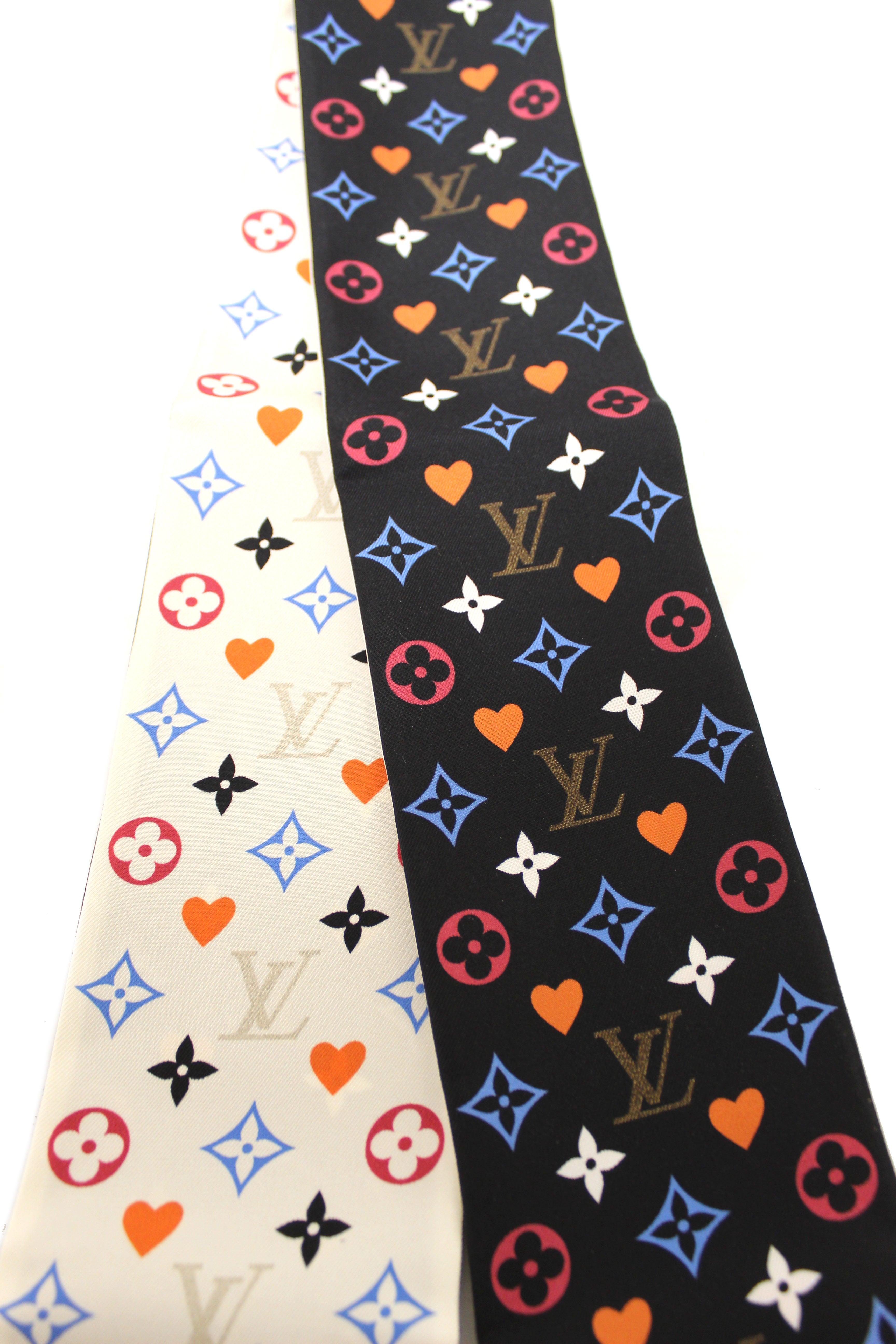 NEW Authentic Louis Vuitton Game On Monogram Heart Twilly Bandeau Scarf