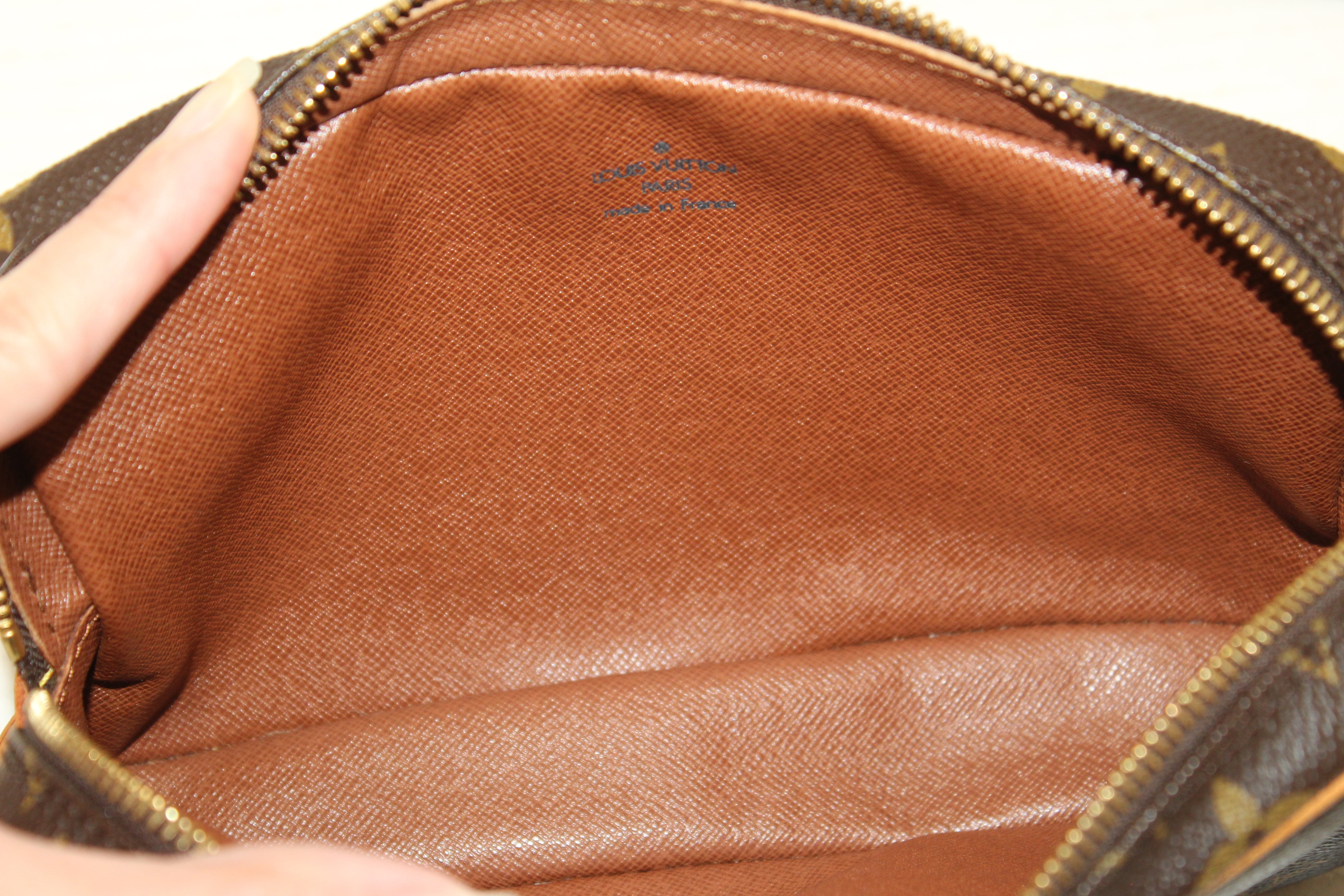 Authentic Louis Vuitton Classic Monogram Pochette Marly Bandouliere Messenger Bag