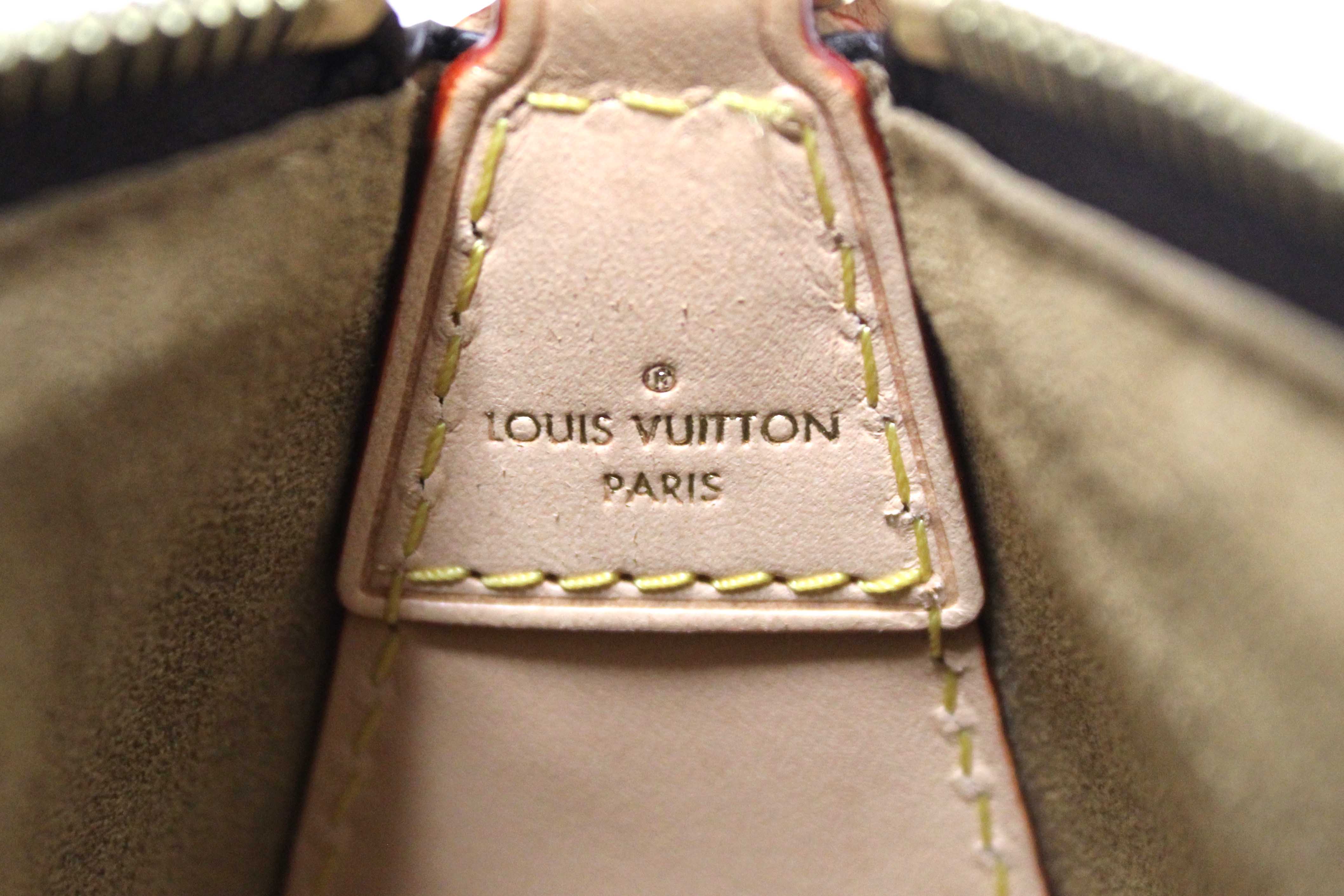 Authentic Louis Vuitton Classic Monogram Pochette Tirette Crossbody Bag