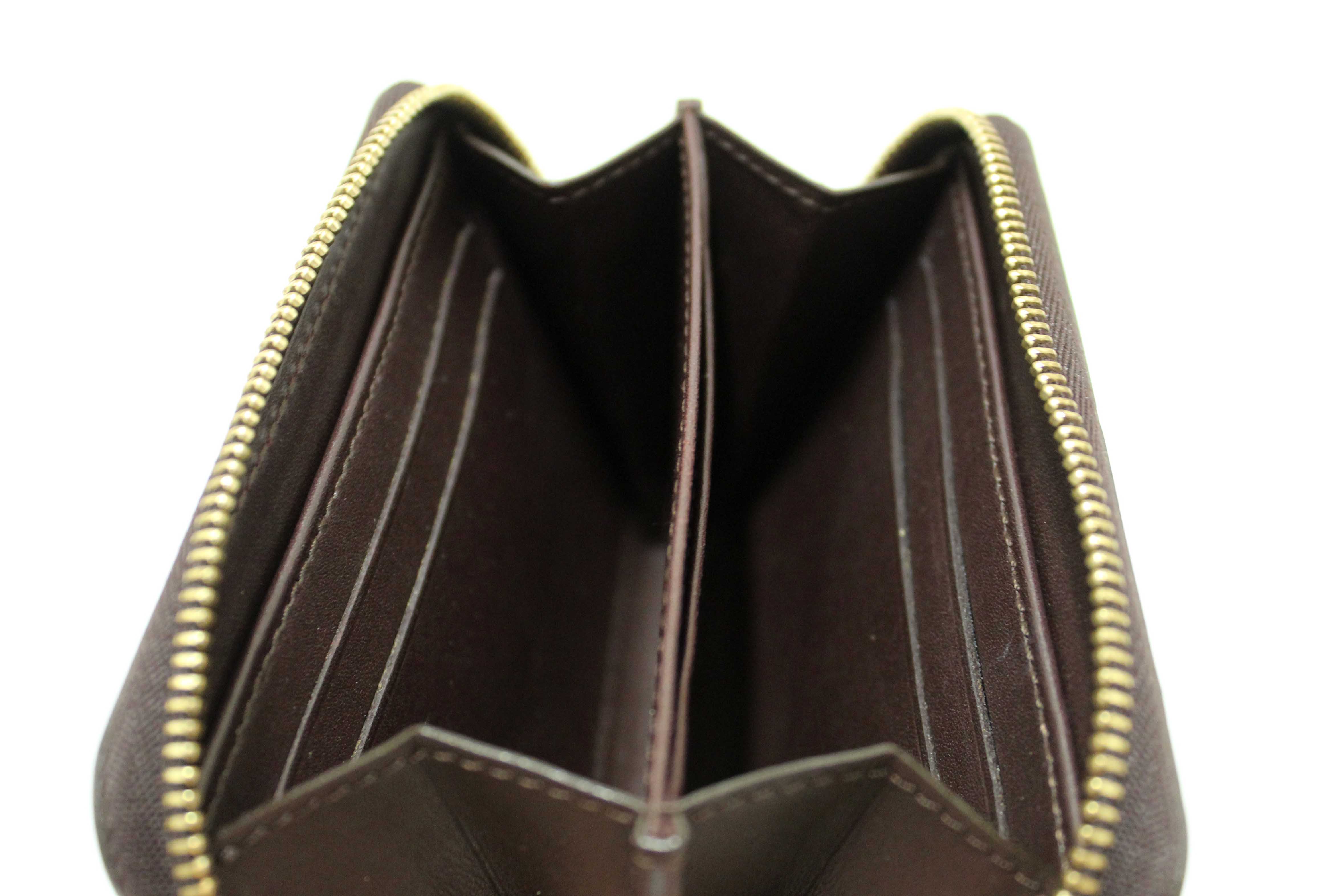 Authentic Louis Vuitton Amarante Monogram Vernis Leather Zippy Coin Purse