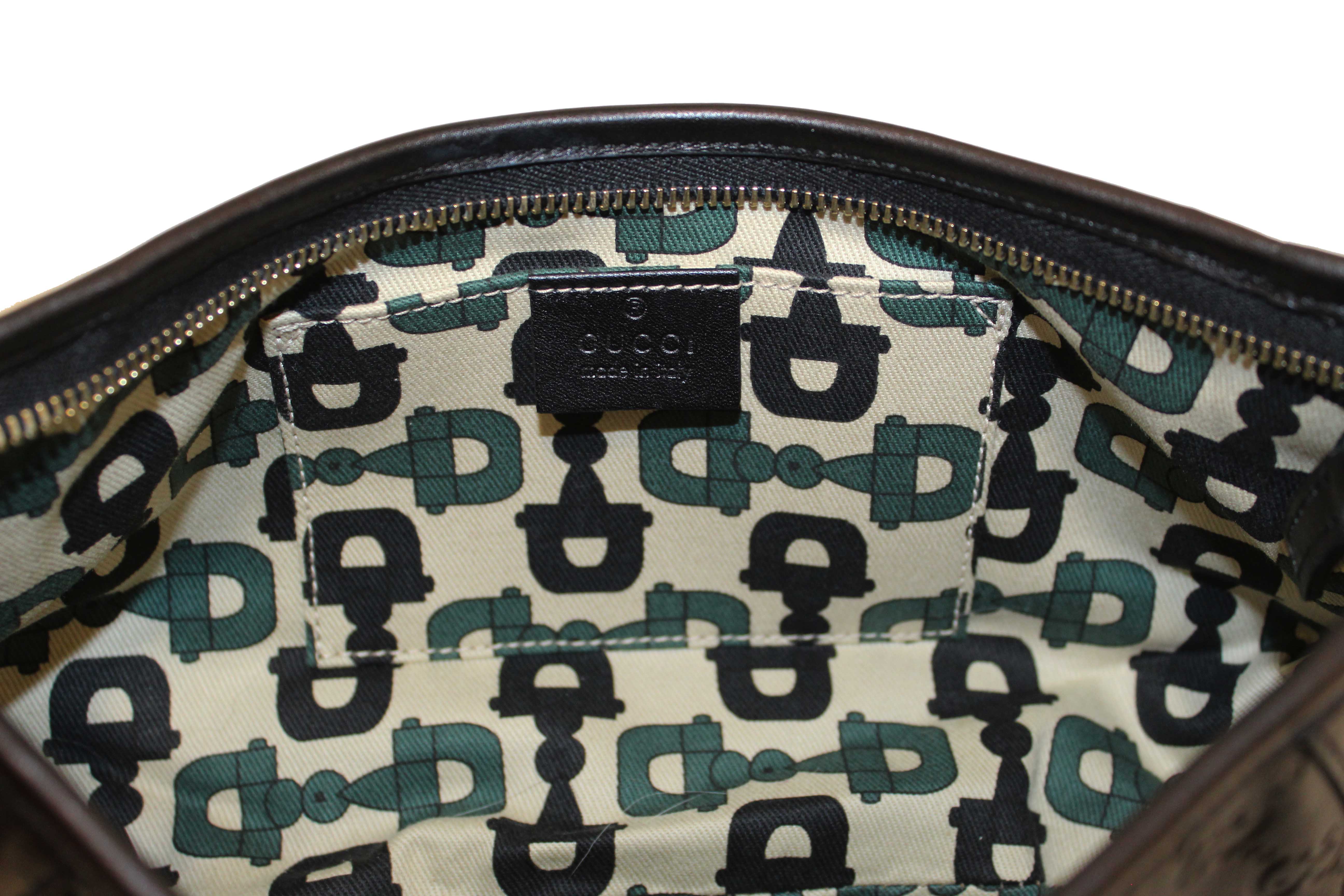 Authentic Gucci Black Guccissima Leather D Ring Abbey Pochette Bag 130939