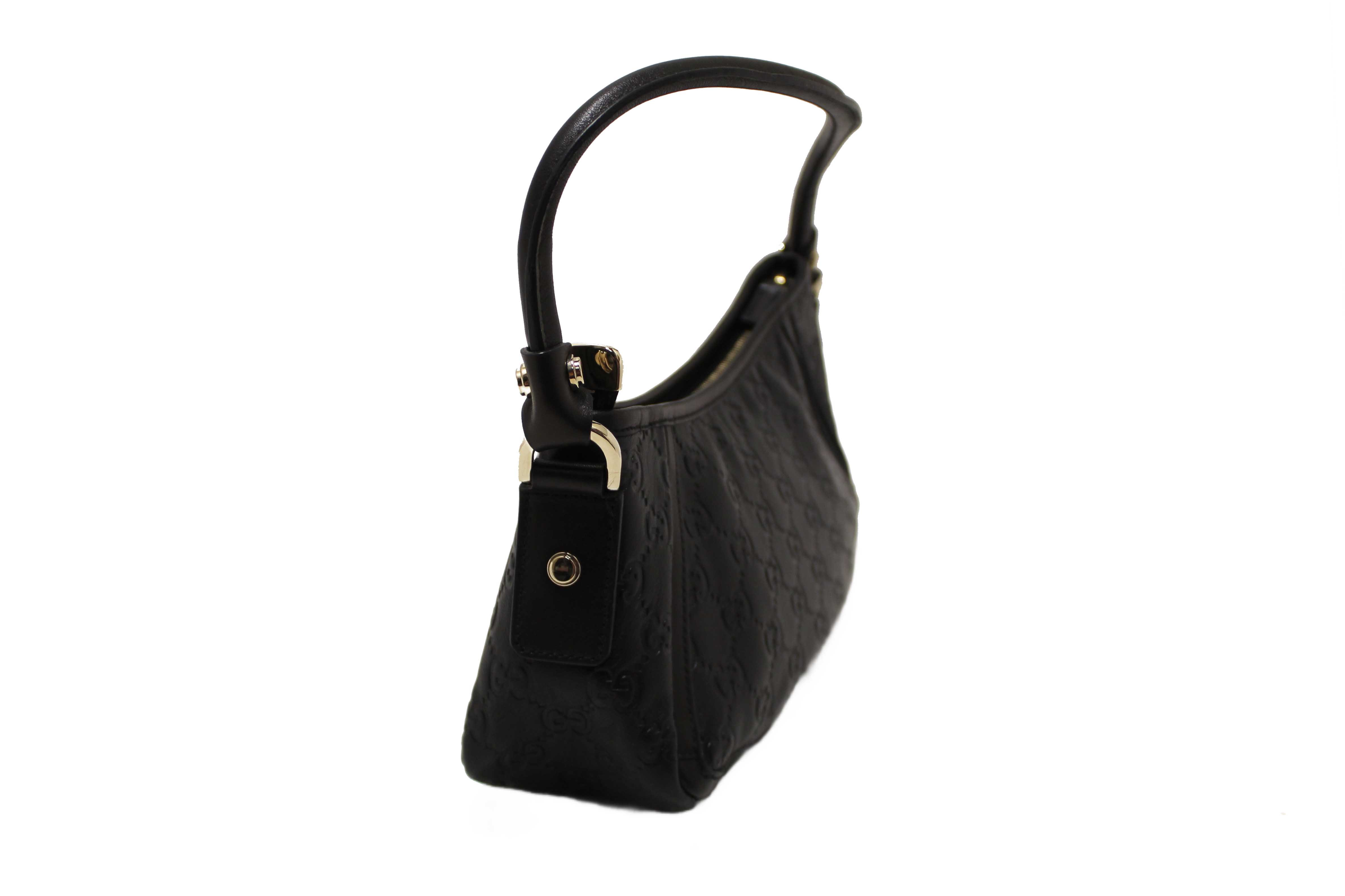 Authentic Gucci Black Guccissima Leather D Ring Abbey Pochette Bag 130939