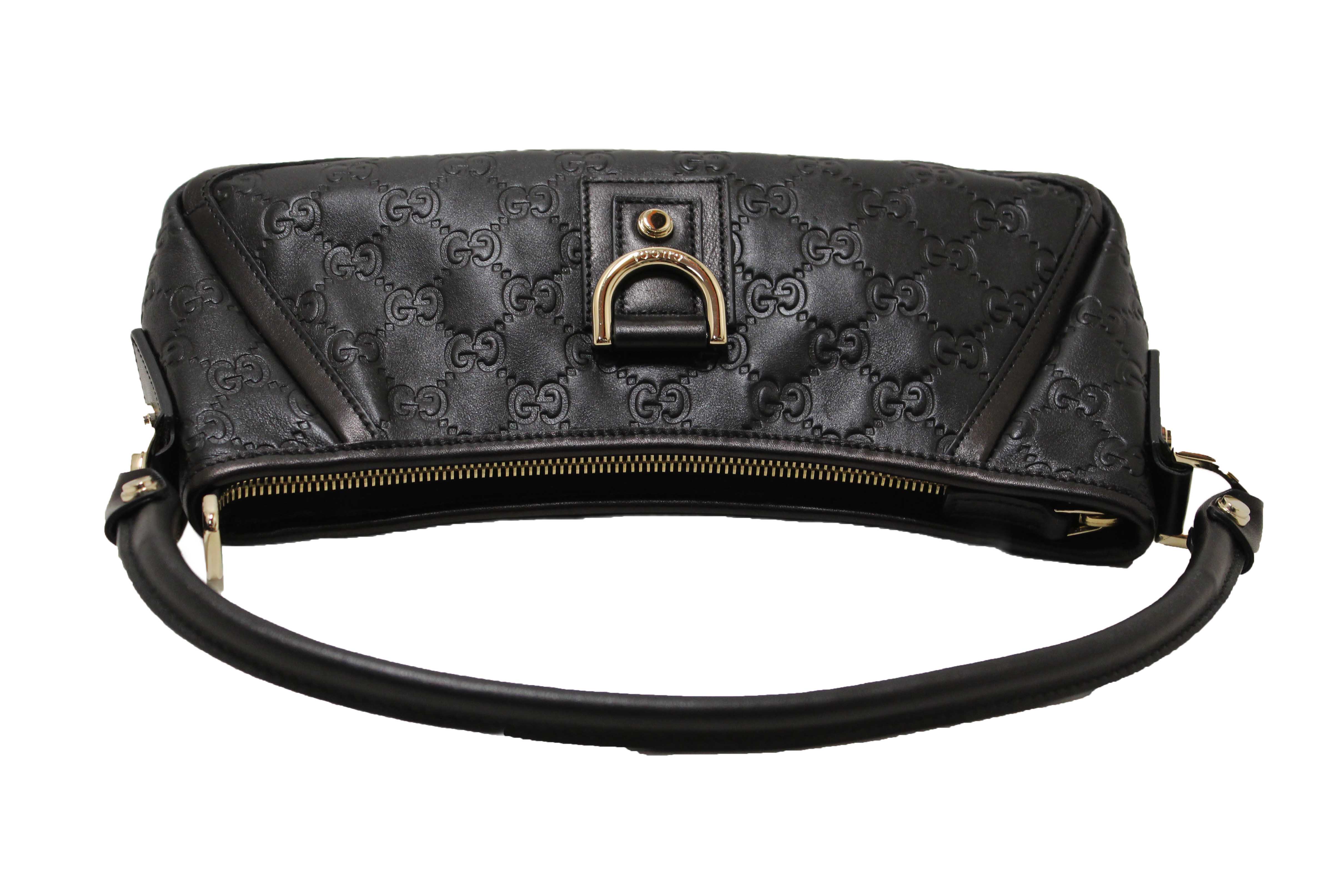 Authentic Gucci Black Guccissima Leather D Ring Abbey Pochette Bag 130939