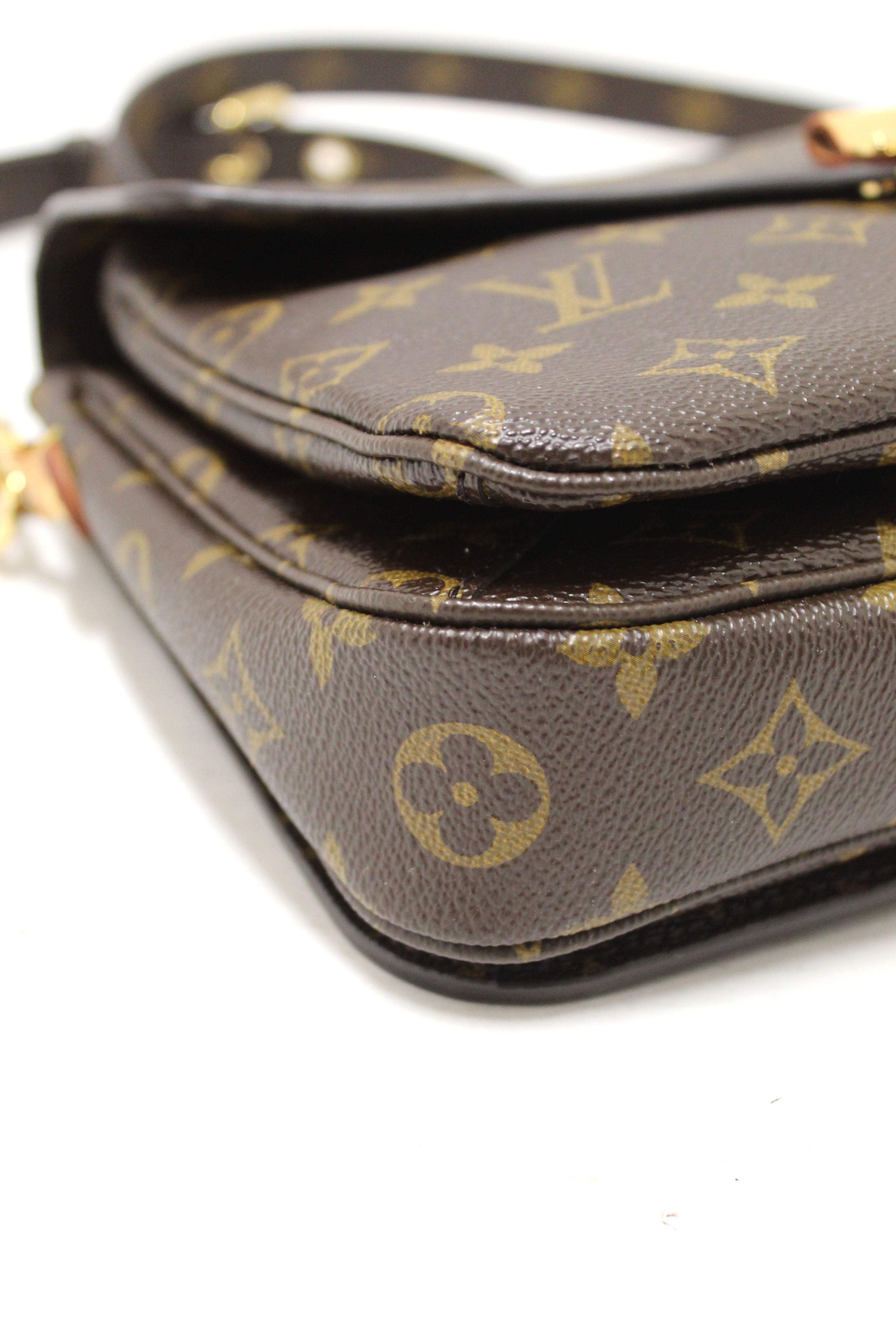 Authentic Louis Vuitton Monogram Pochette Metis Messenger Crossbody Bag