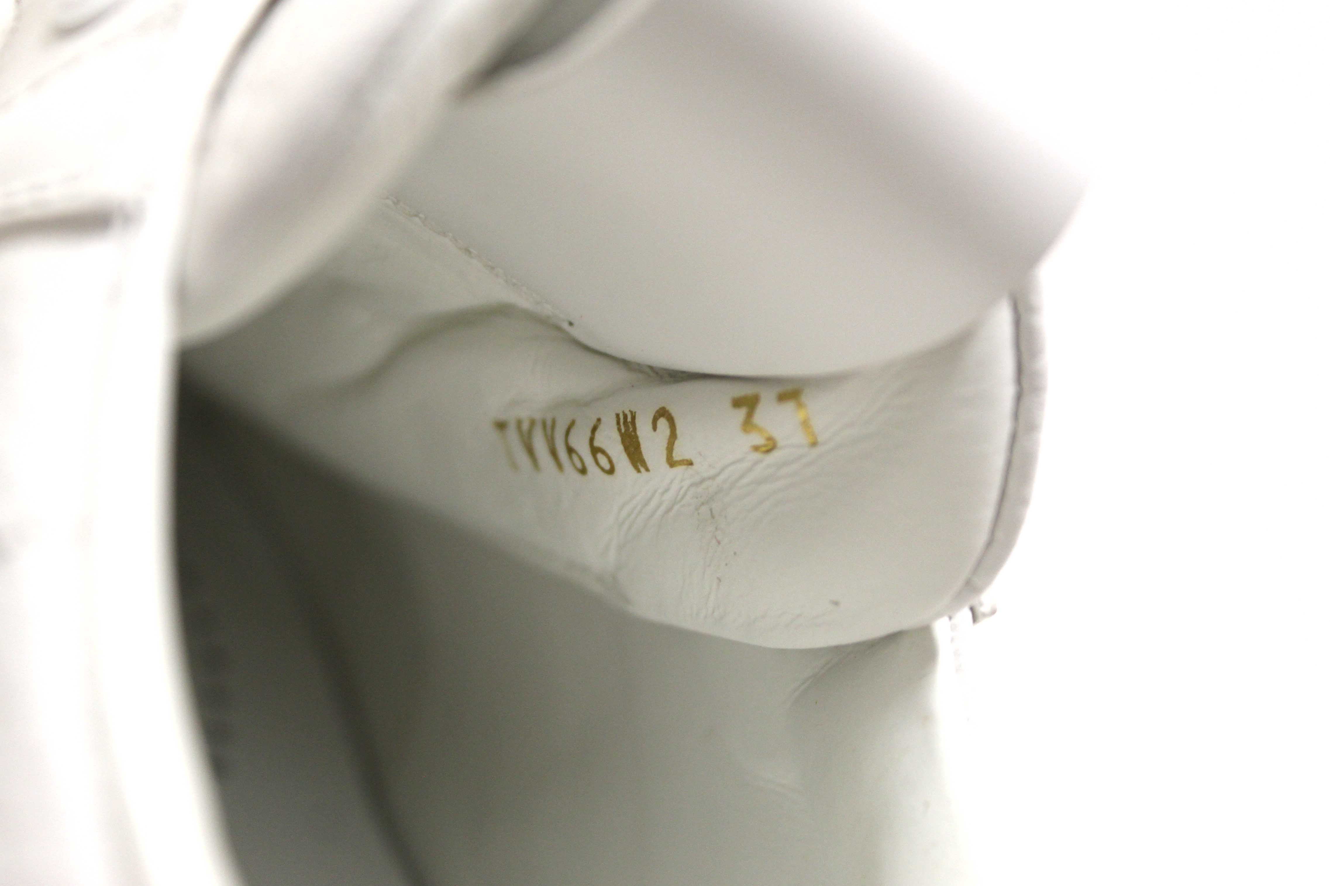 Authentic New Valentino Garavani White Leather VL7N Sneakers Shoes Size 37