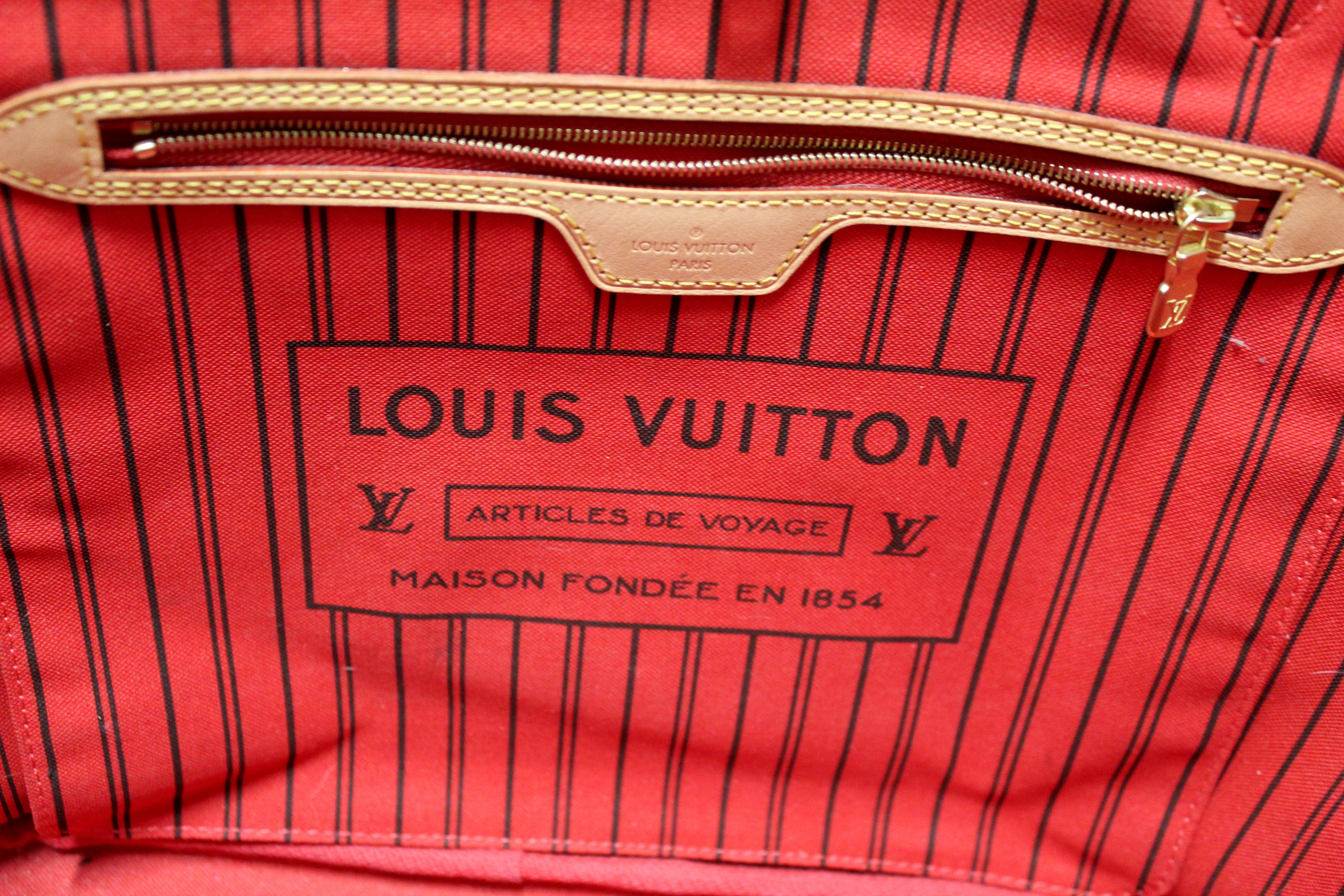 Authentic Louis Vuitton Classic Monogram Neverfull MM Tote Shoulder Bag