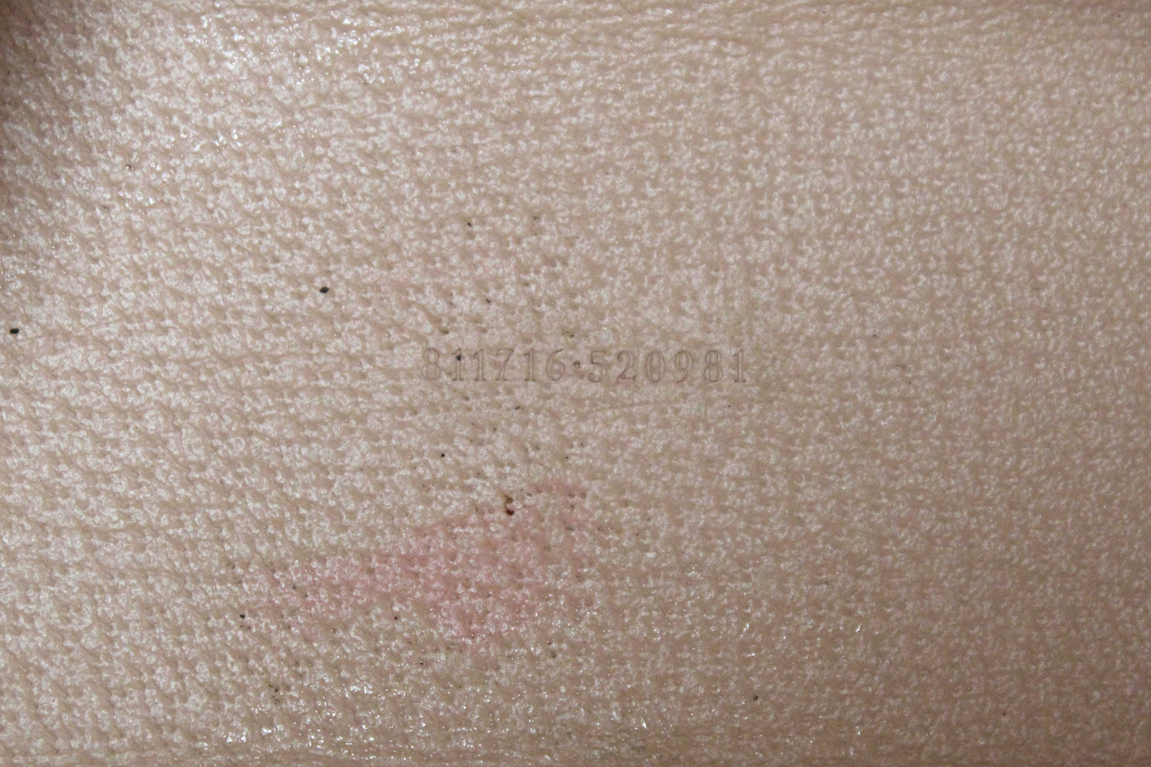 Authentic Gucci Pink And White GG Supreme Ophidia Small Tote Bag 811716