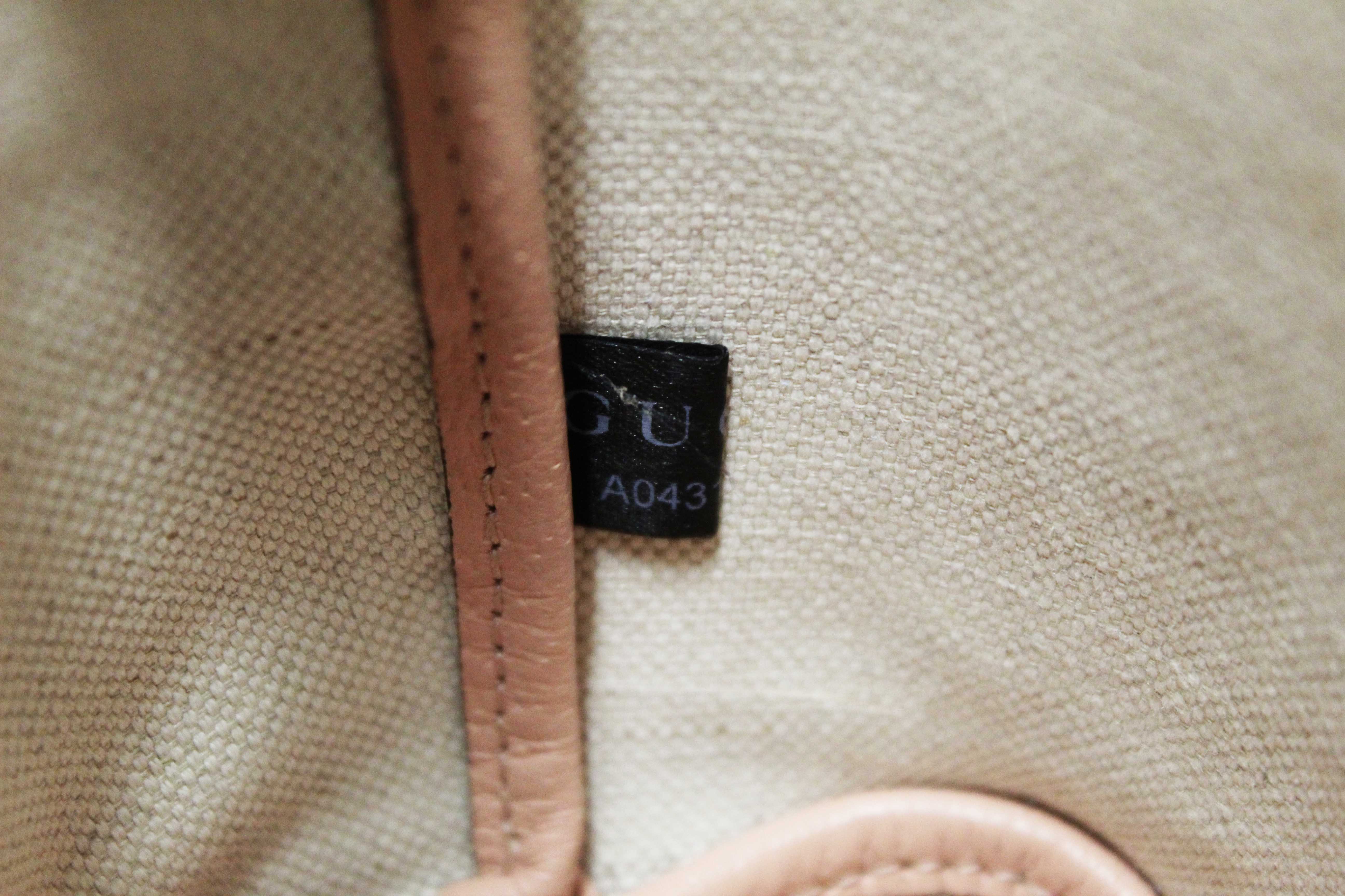 Authentic Gucci Pink And White GG Supreme Ophidia Small Tote Bag 811716