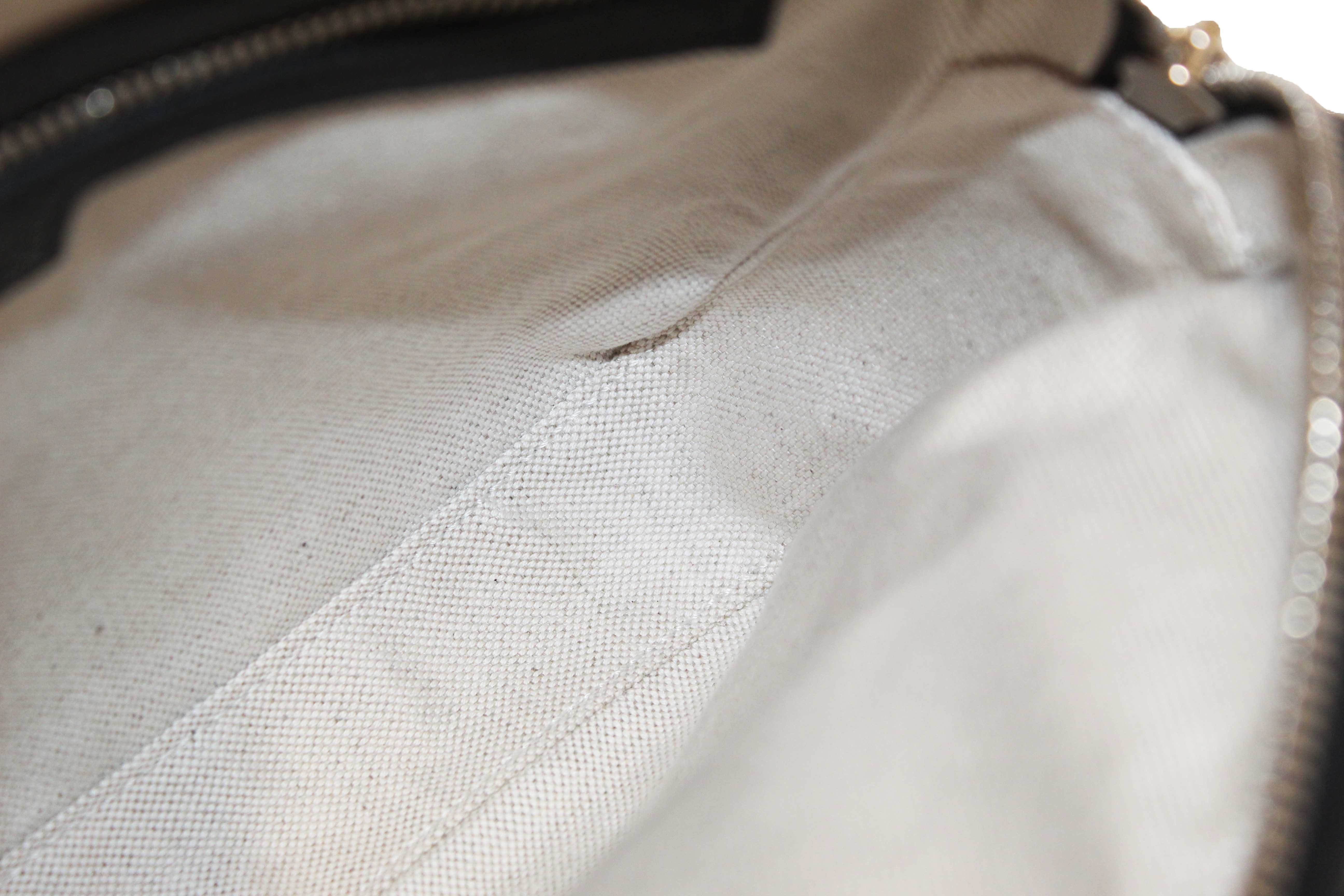 Authentic Gucci Black GG Jumbo Leather Small Crossbody Bag 794088