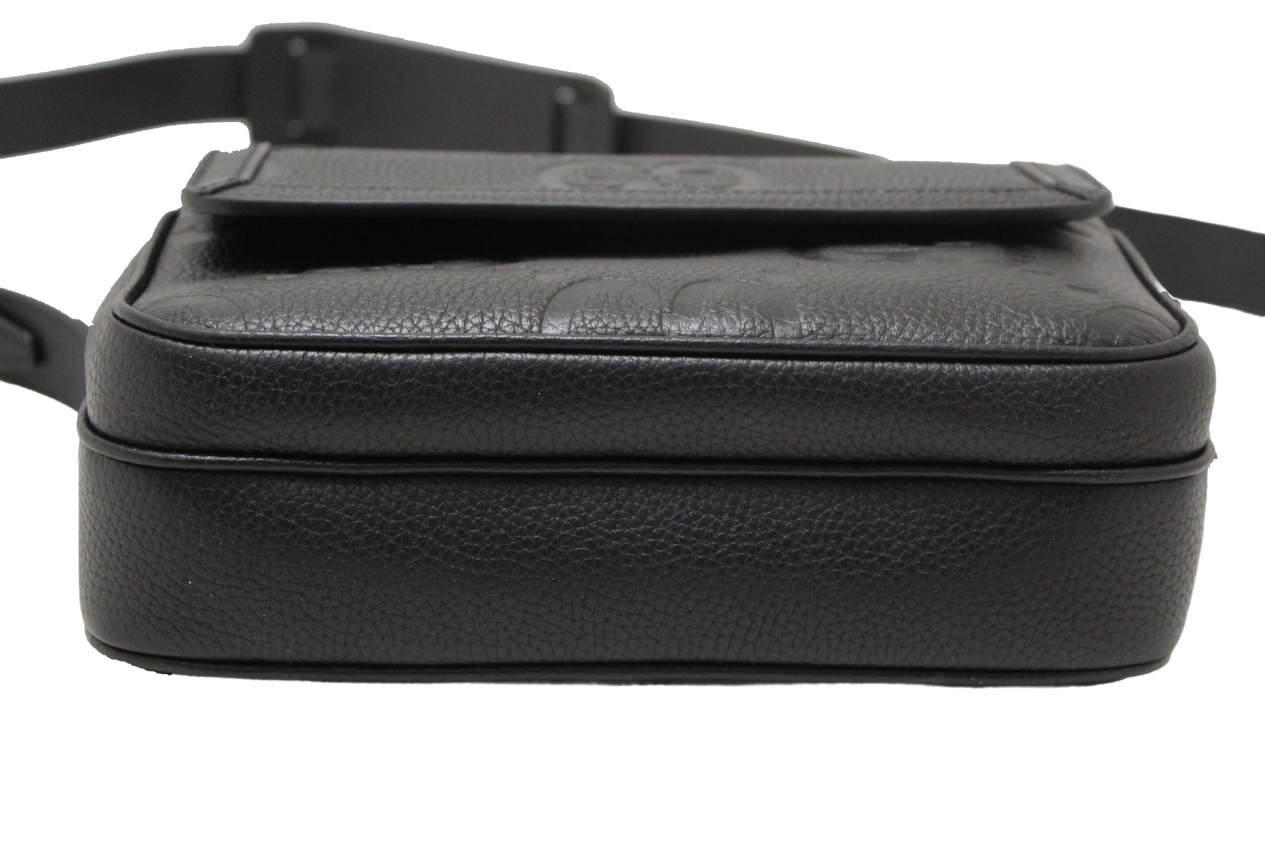 Authentic Gucci Black GG Jumbo Leather Small Crossbody Bag 794088