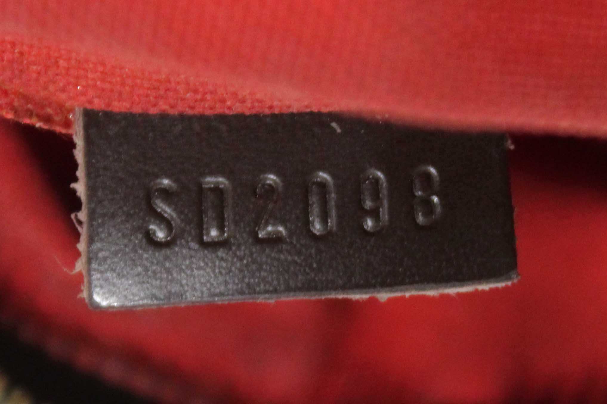 Authentic Louis Vuitton Damier Ebene Thames GM Shoulder Bag