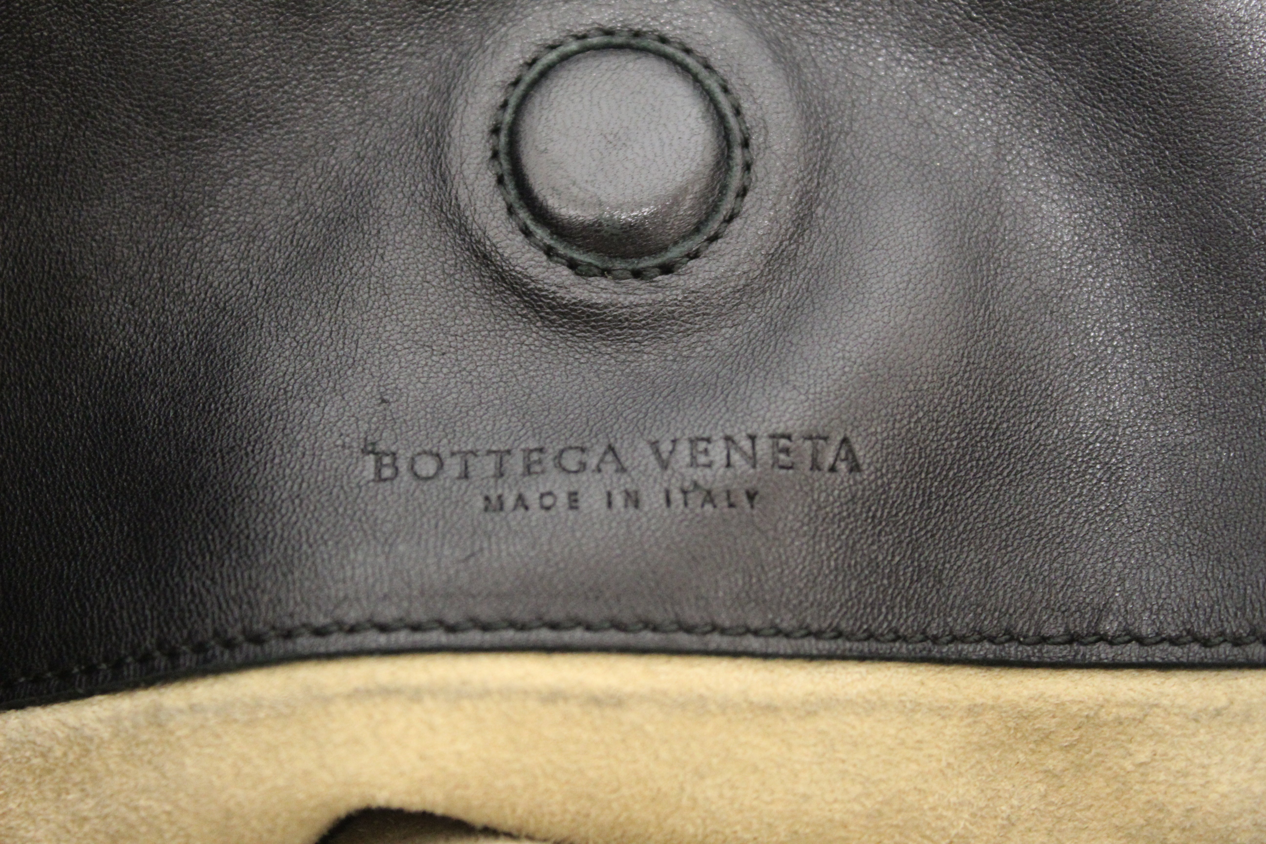 Authentic Bottega Veneta Black Nappa Intrecciato Large Campana Shoulder Hobo Bag