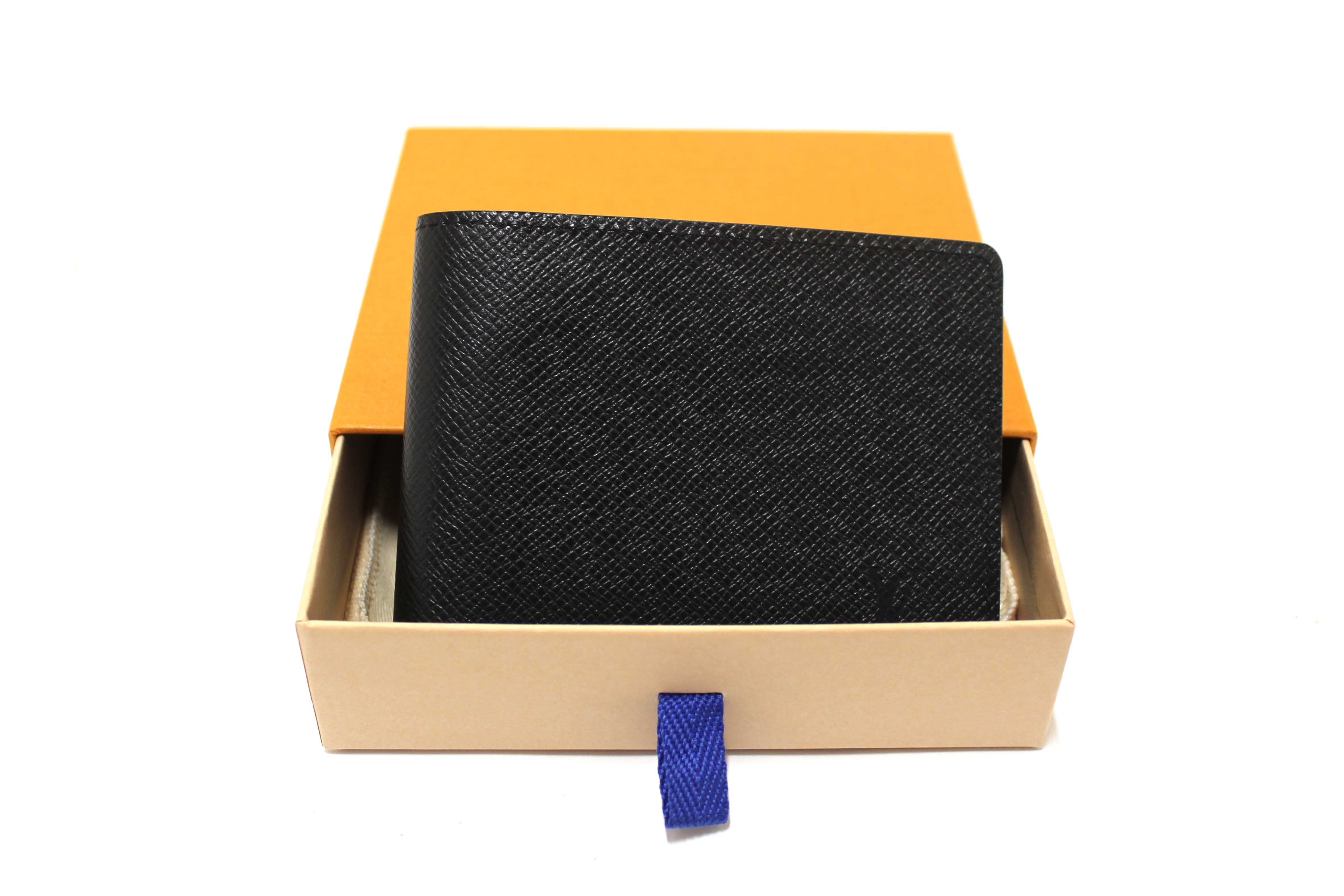 Authentic Louis Vuitton Men's Black Taiga Leather Multiple Bifold Wallet