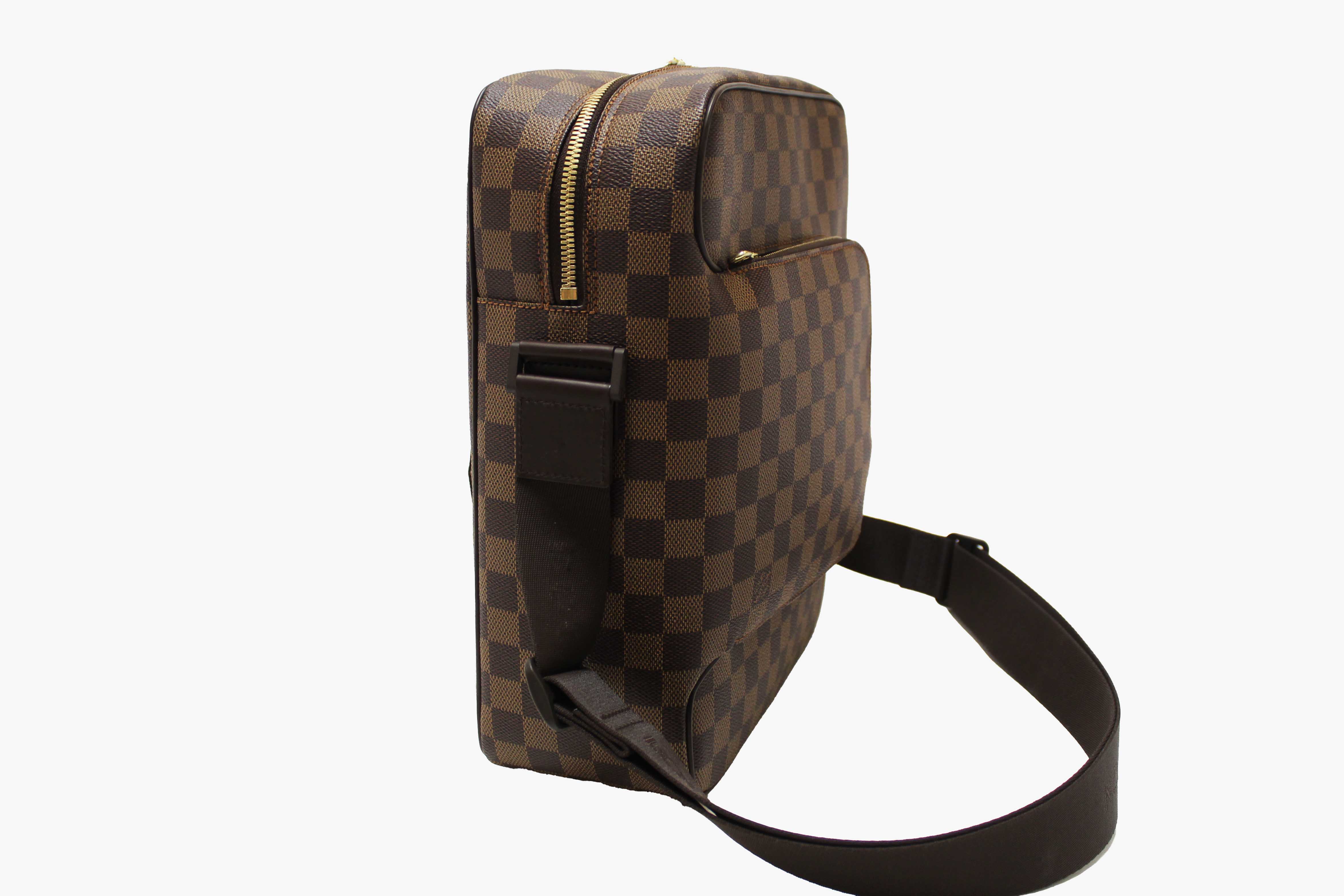 Authentic Louis Vuitton Damier Ebene Canvas Olav Messenger Bag