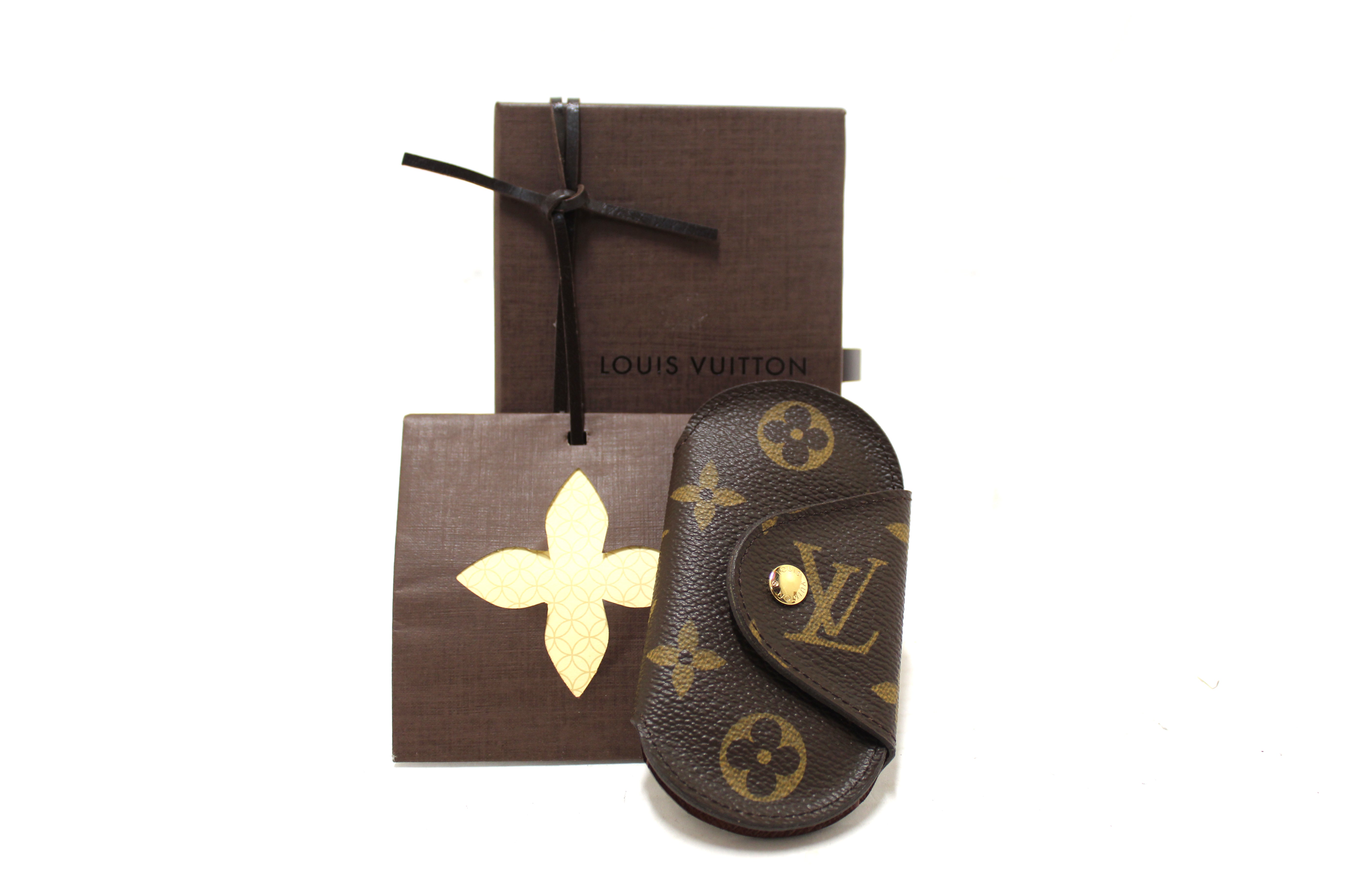 Authentic New Louis Vuitton Classic Monogram Oval 4 Key Holder