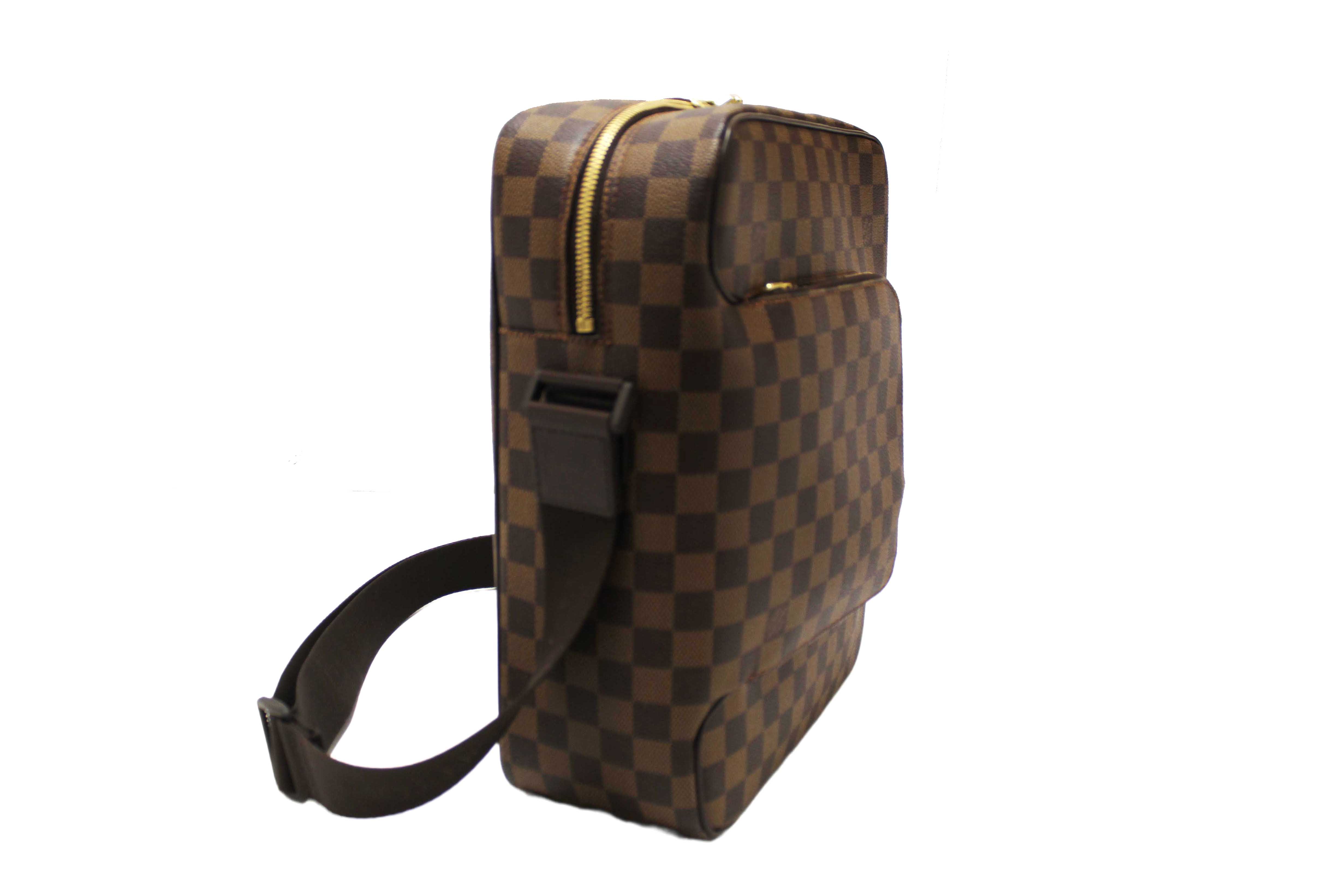 Authentic Louis Vuitton Damier Ebene Canvas Olav Messenger Bag
